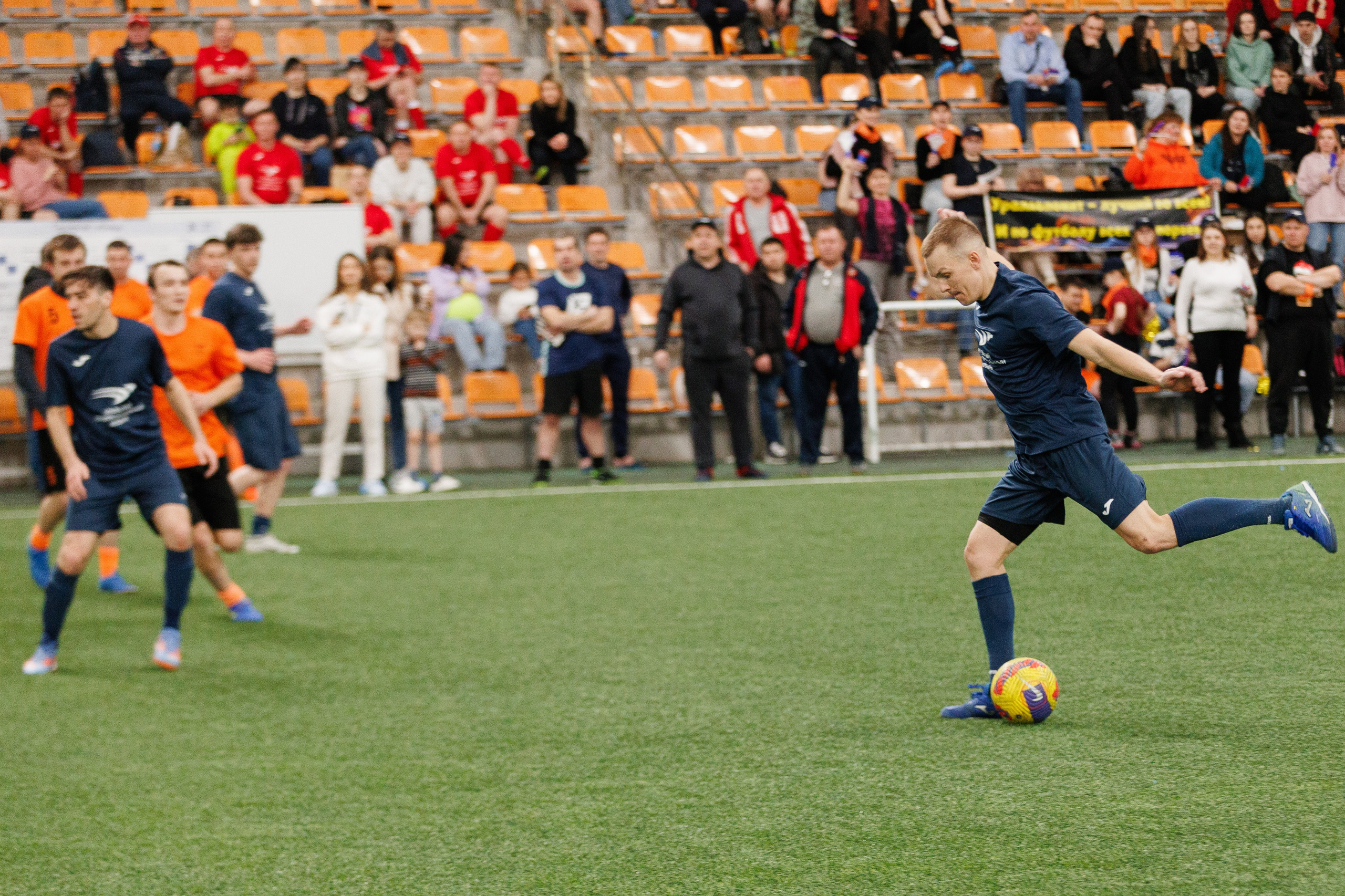 Фотограф на корпоративный футбольный турнир. Контент для бизнеса в Екатеринбурге Полдень Медиа