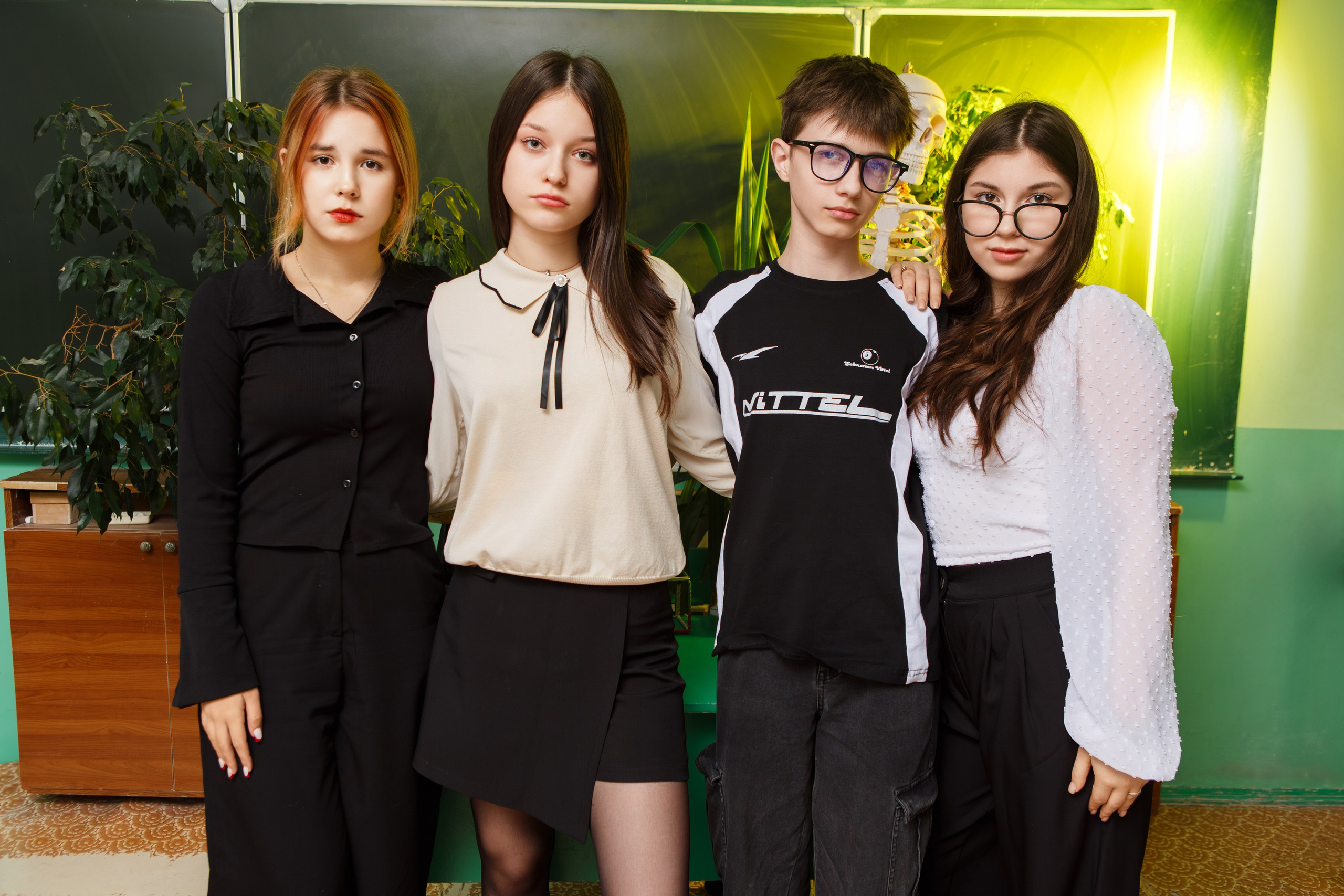 Групповая Фотосессия в Классе для Учеников 9 Классов | Твой Альбом Мценск. ТВОЙ АЛЬБОМ / ТВОИ ПРАВИЛА