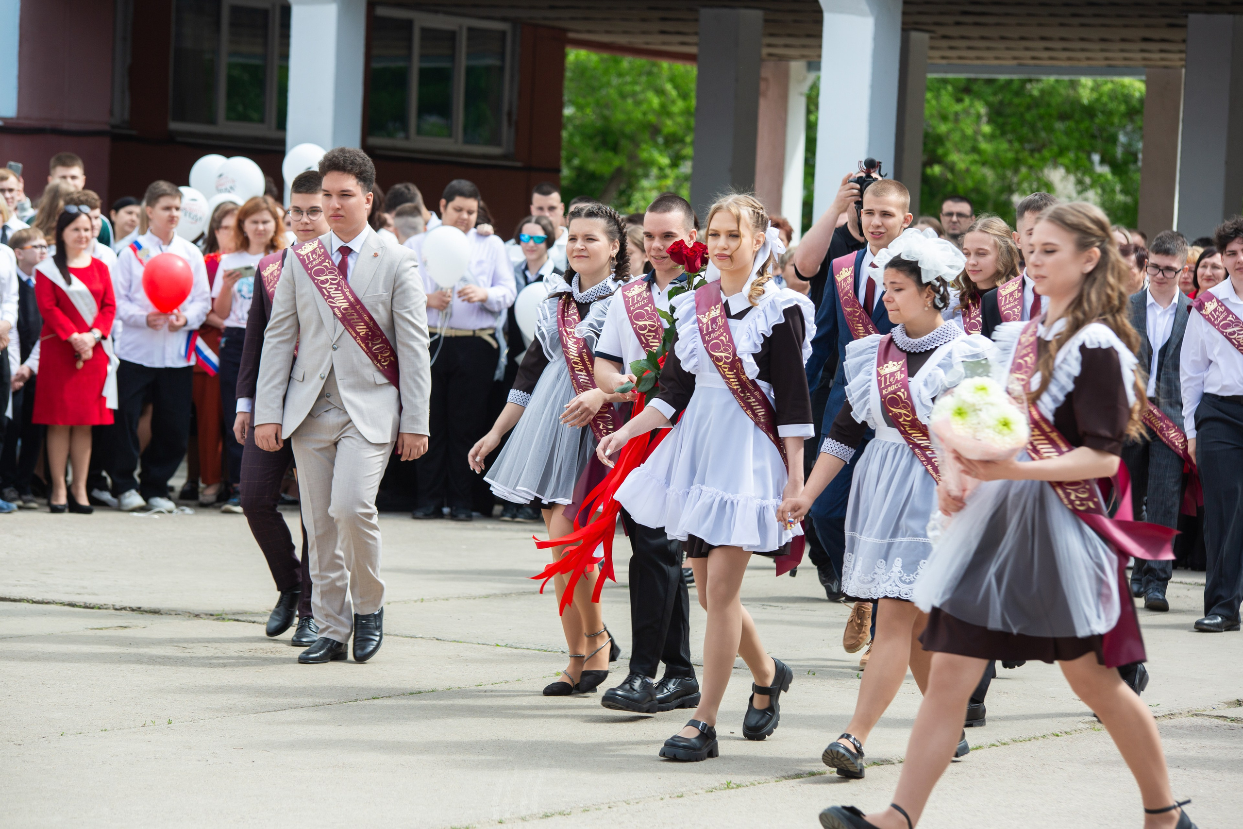 ПОСЛЕДНИЙ ЗВОНОК 2025 9 ШКОЛА. ТВОЙ АЛЬБОМ / ТВОИ ПРАВИЛА