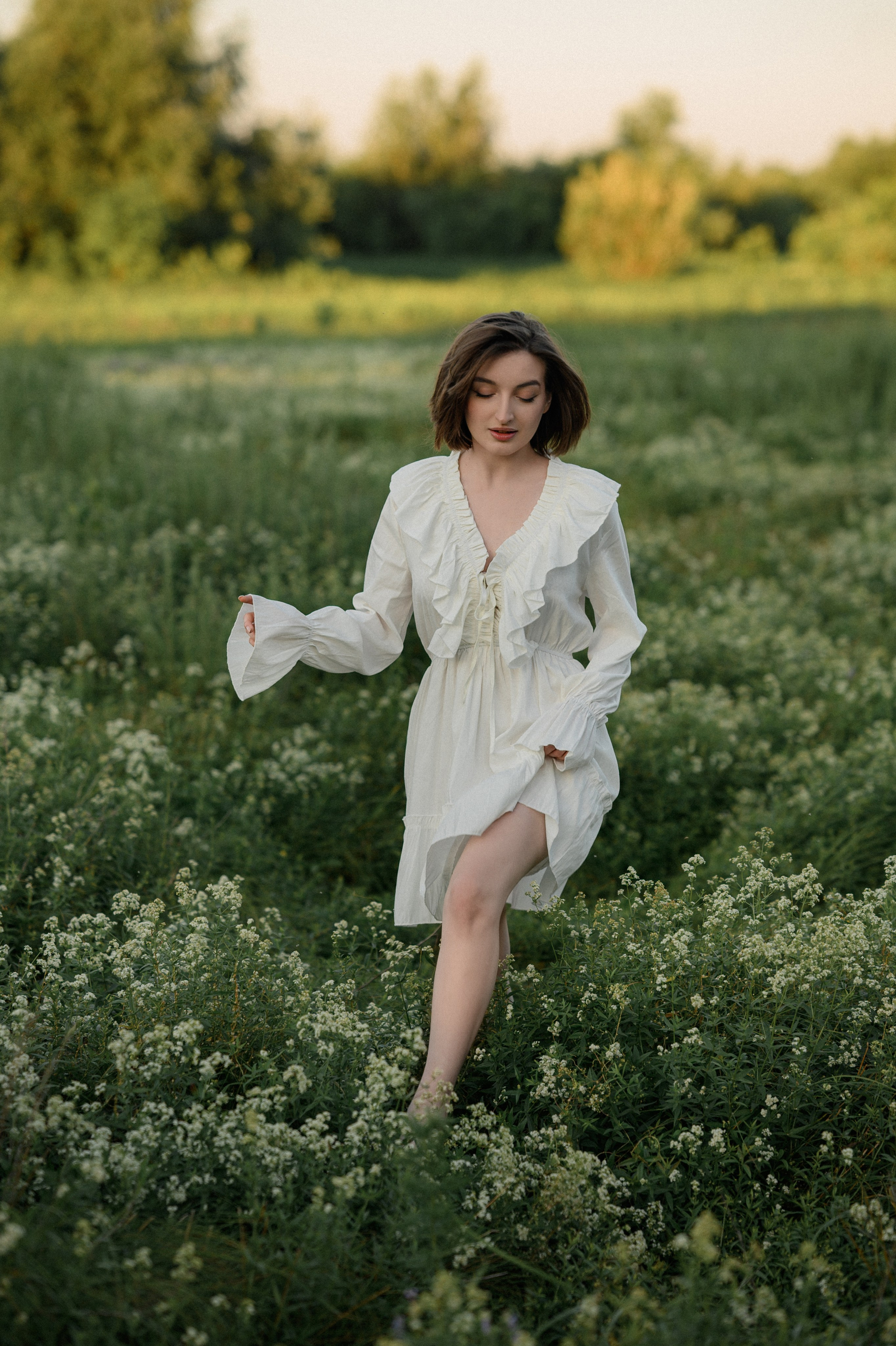 Полина и поле. Www.ostermiller.ru