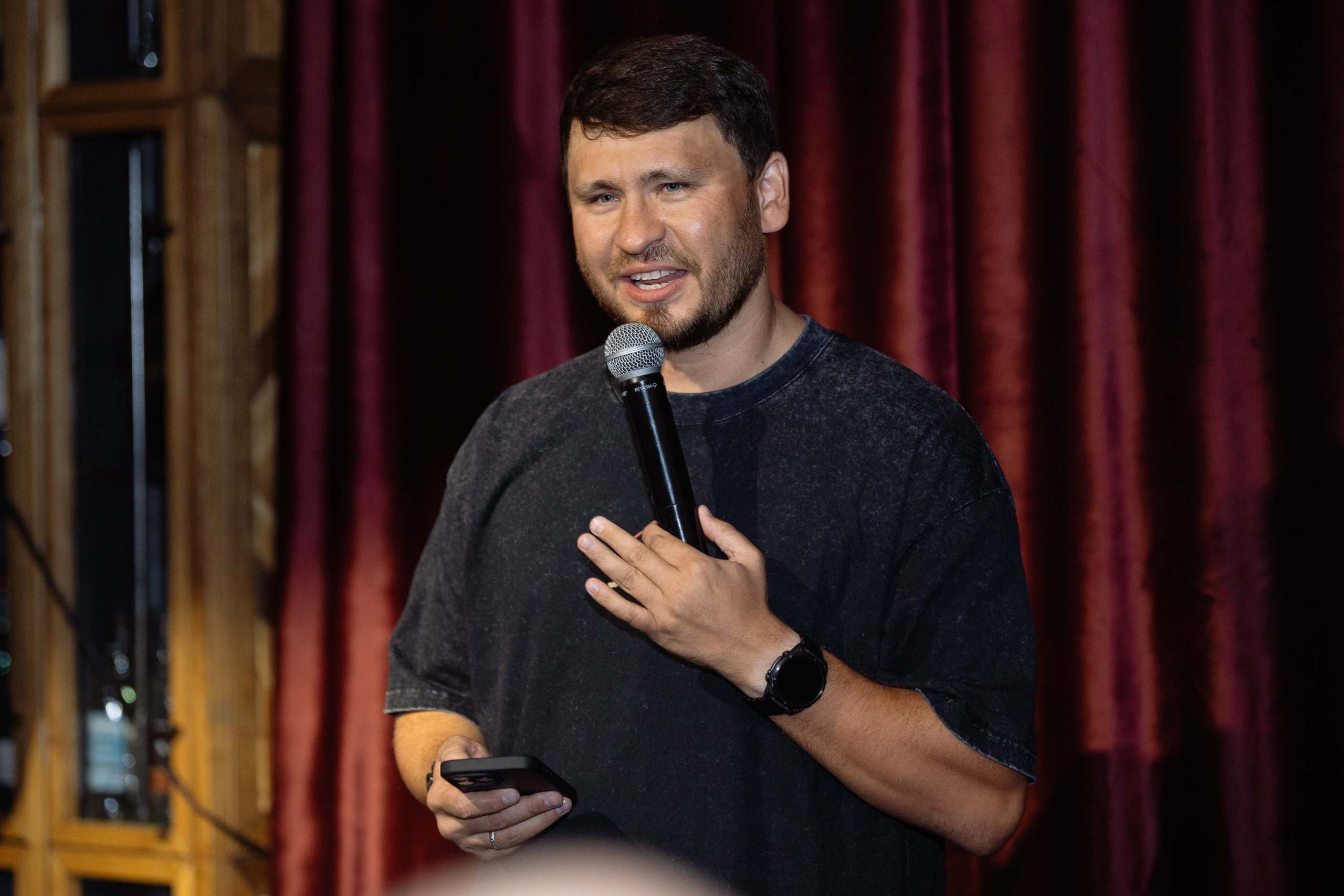 Др в стиле Standup. Фотограф Юлия Мальцева