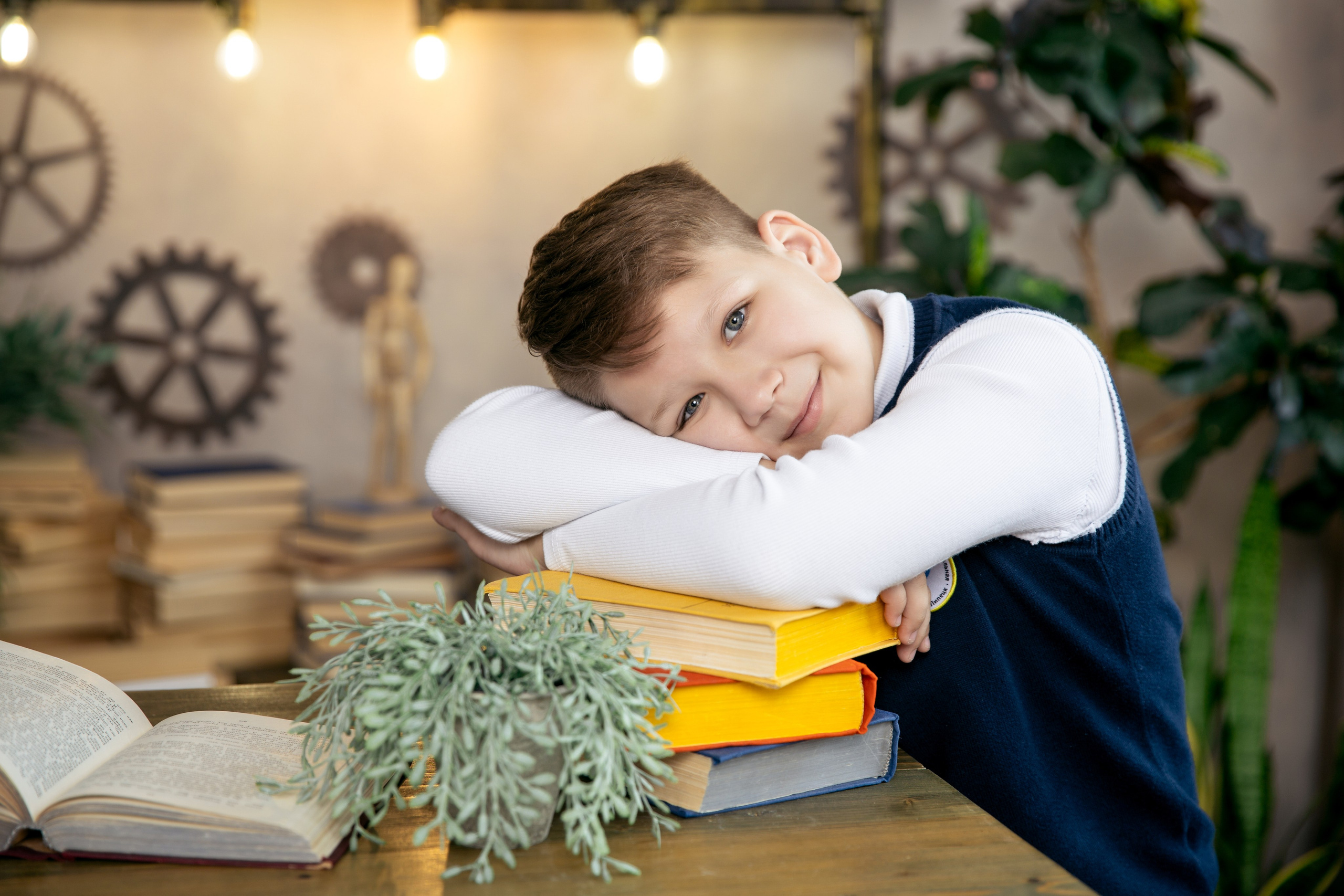 Портреты для четвертого класса в студии. Выпускные альбомы Евгении Виноградовой г. Липецк