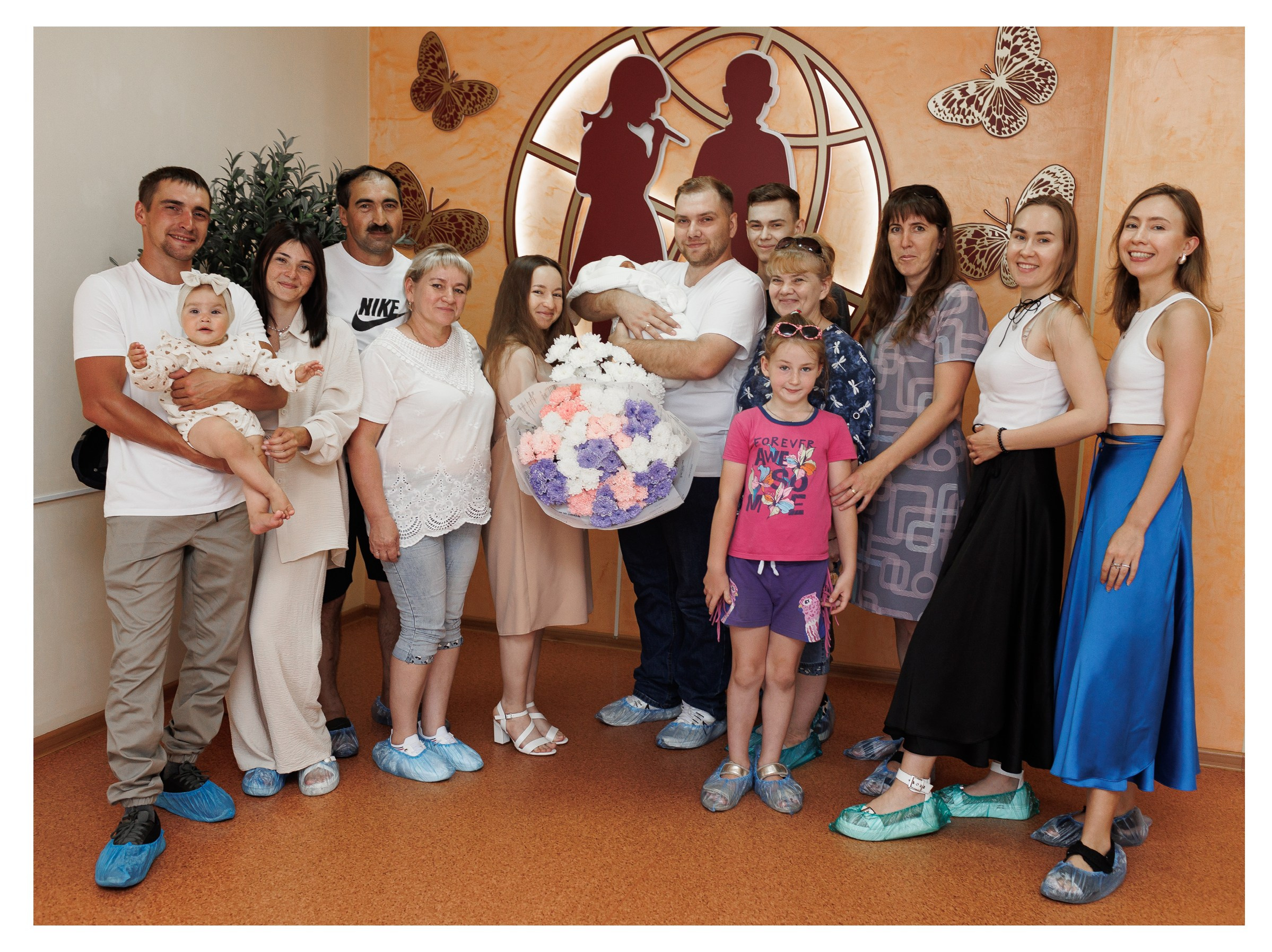 Выписка из роддома. Фотограф Беременности и Новорождённых в Кемерово