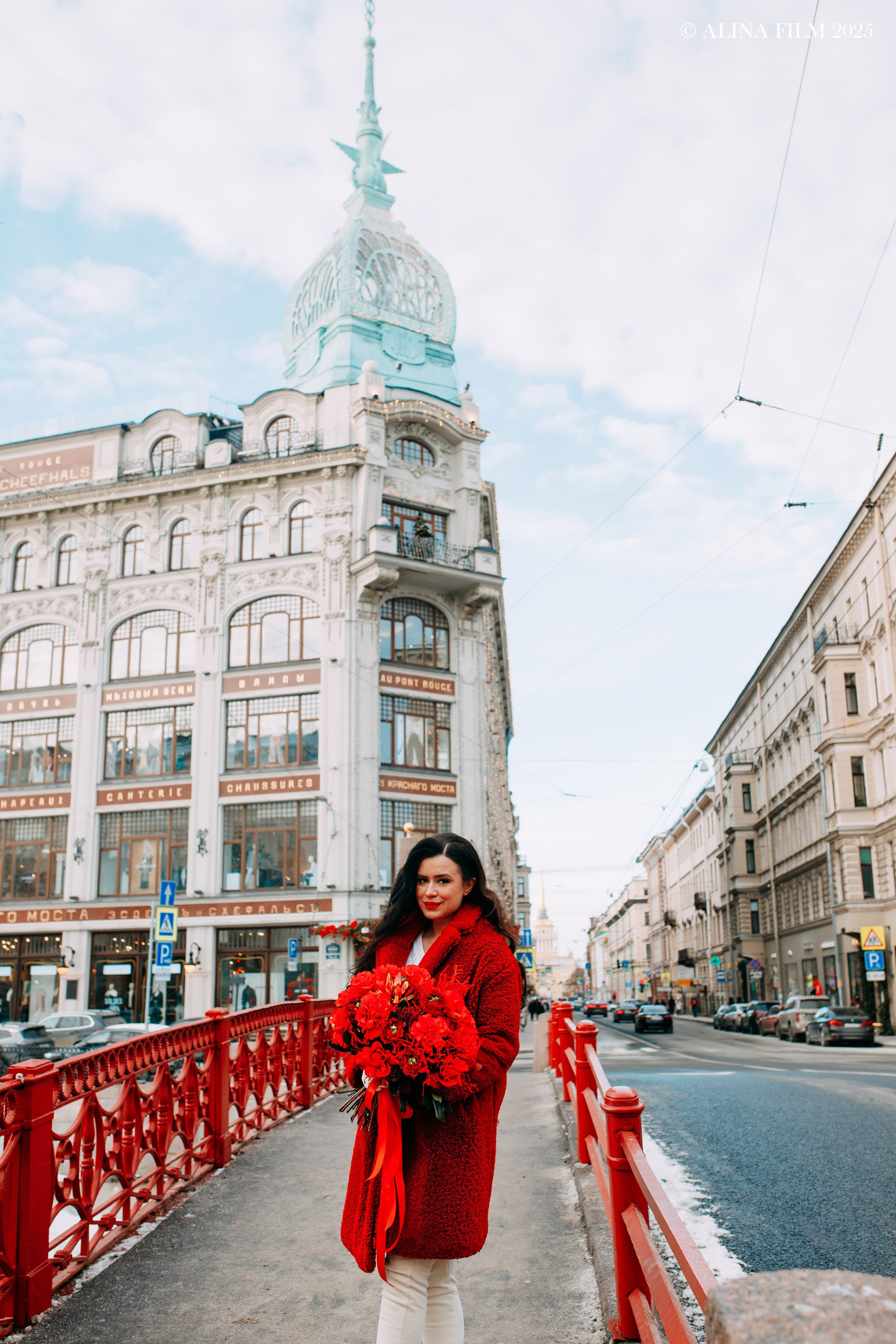 Фотопрогулка по центру Питера. Красный мост. Универмаг. Фотограф в Санкт-Петербурге Alina Film