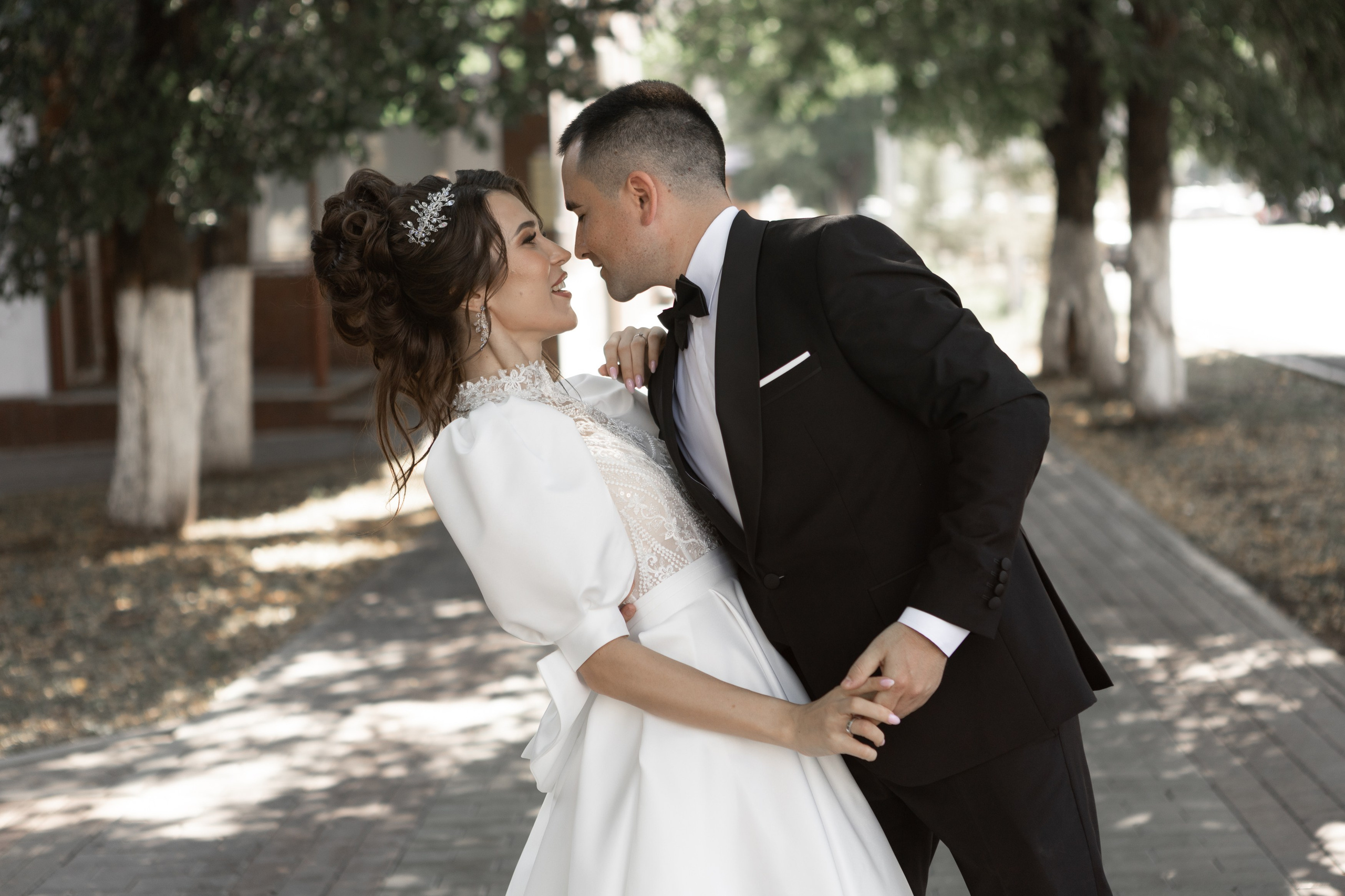 Свадебный фотограф Уфа — Руслан ГабдлисламовЖивые эмоции, красивые кадры, воспоминания на всю жизнь.Работаю по всей Республике Башкортоста. Свадебный фотограф Уфа Руслан Габдлисламов