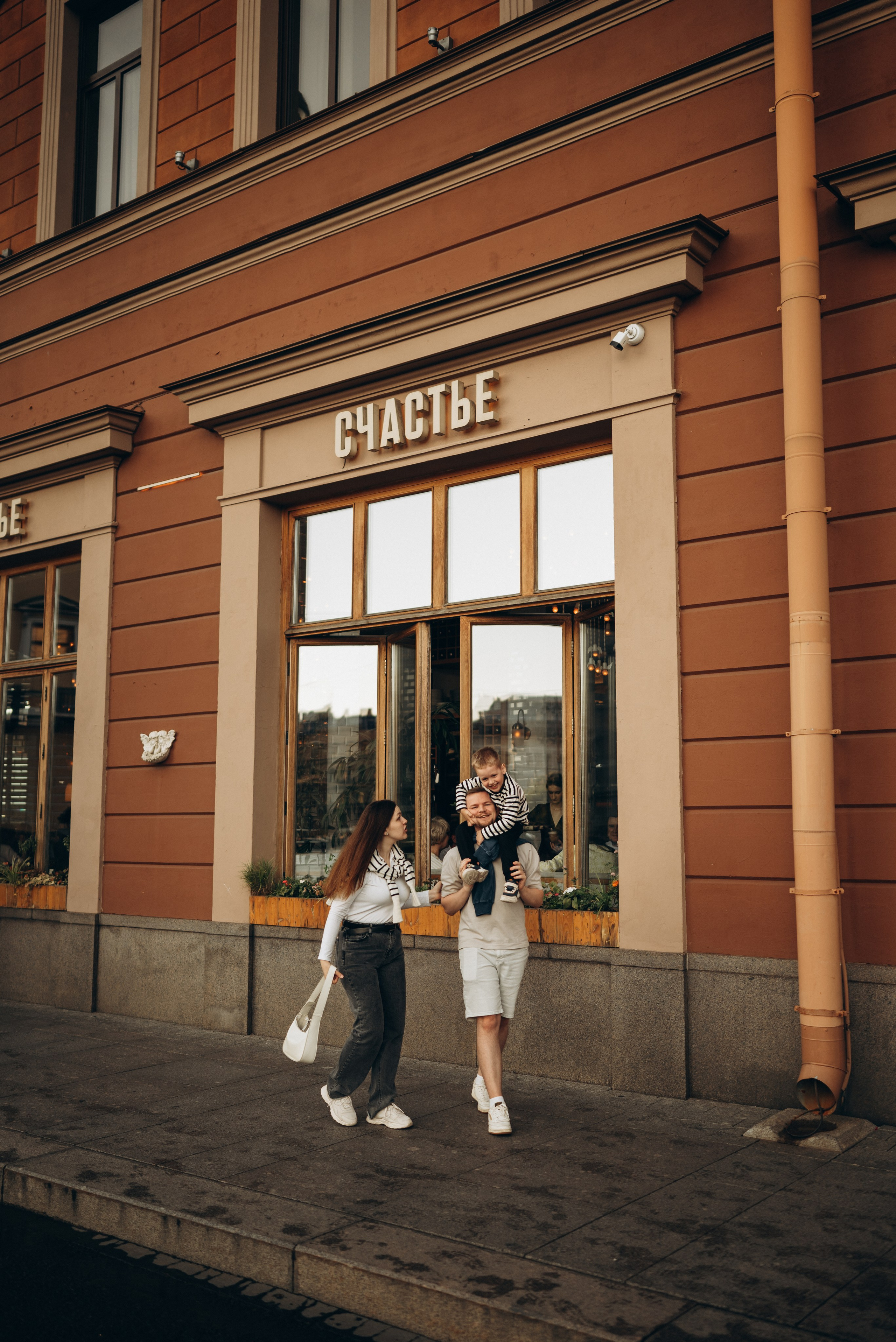 Вечерняя прогулка. Семейный и женский фотограф Вероника Никкор