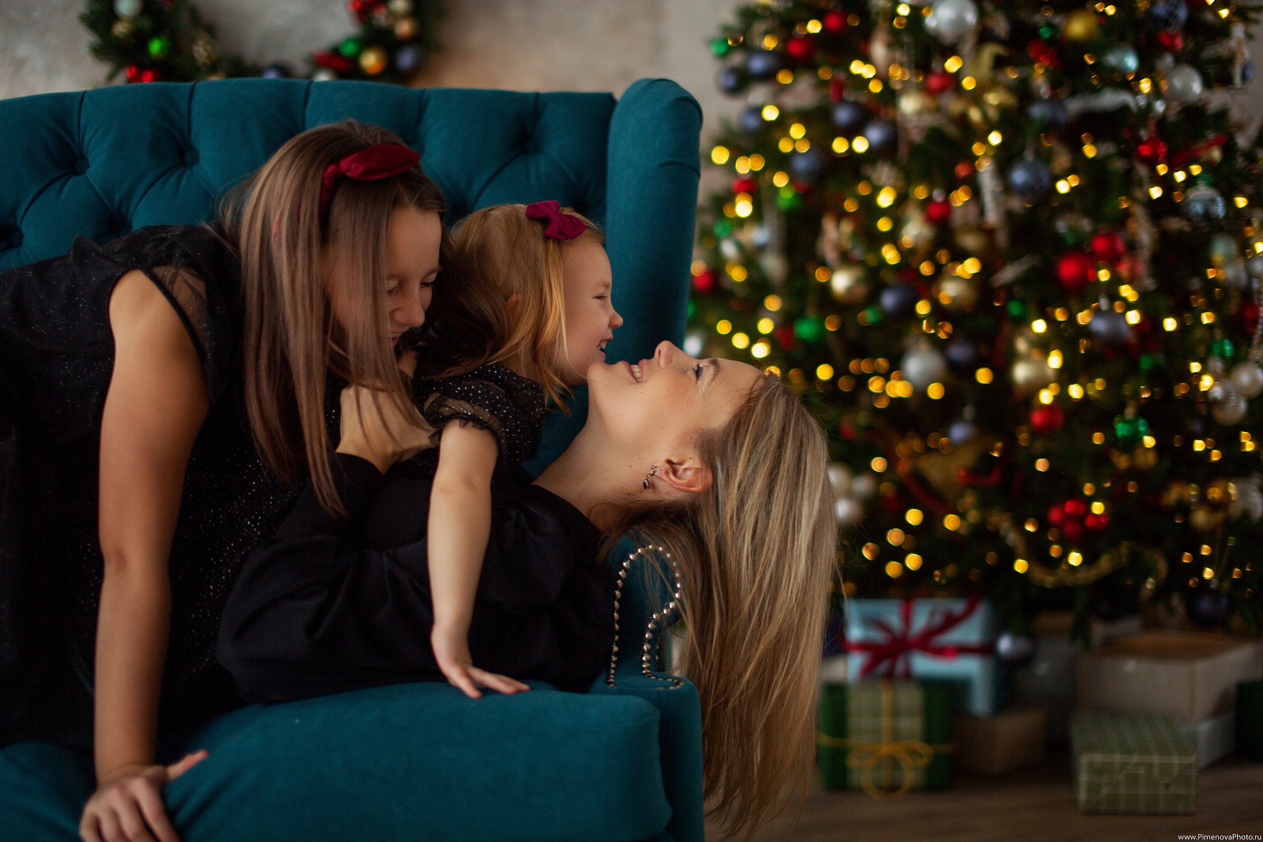 Новогодняя сказка Вари и Маруси, 2024. Семейный и детский фотограф в Петрозаводске