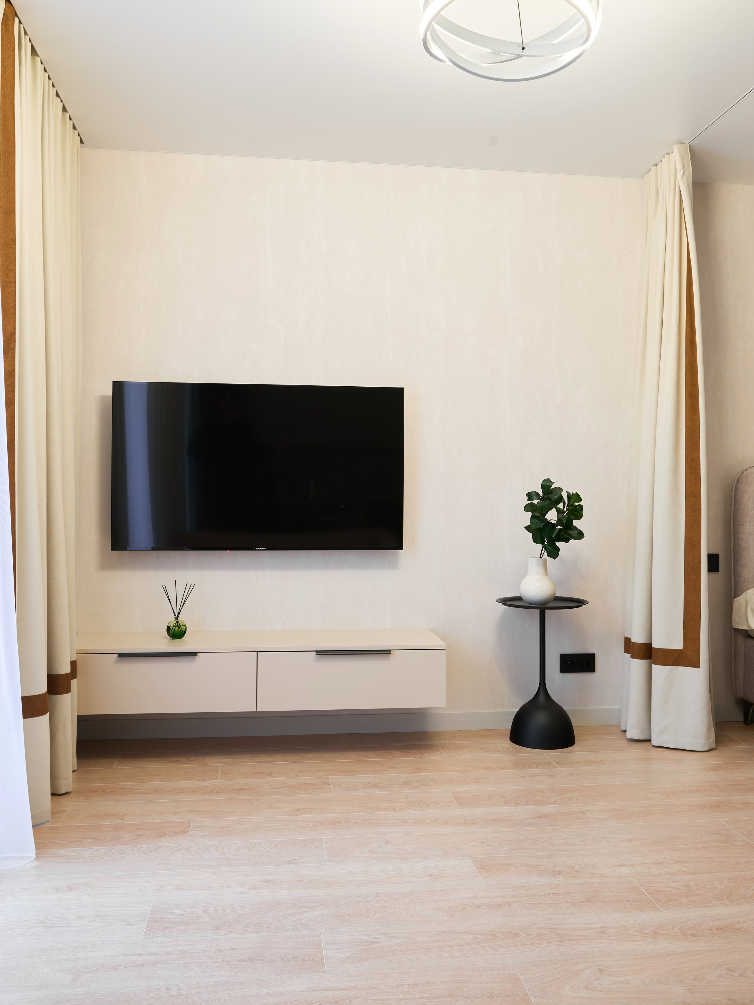 ЖК Новая Боровая. Автомобильный и интерьерный фотограф в Минске Александр Тагаев