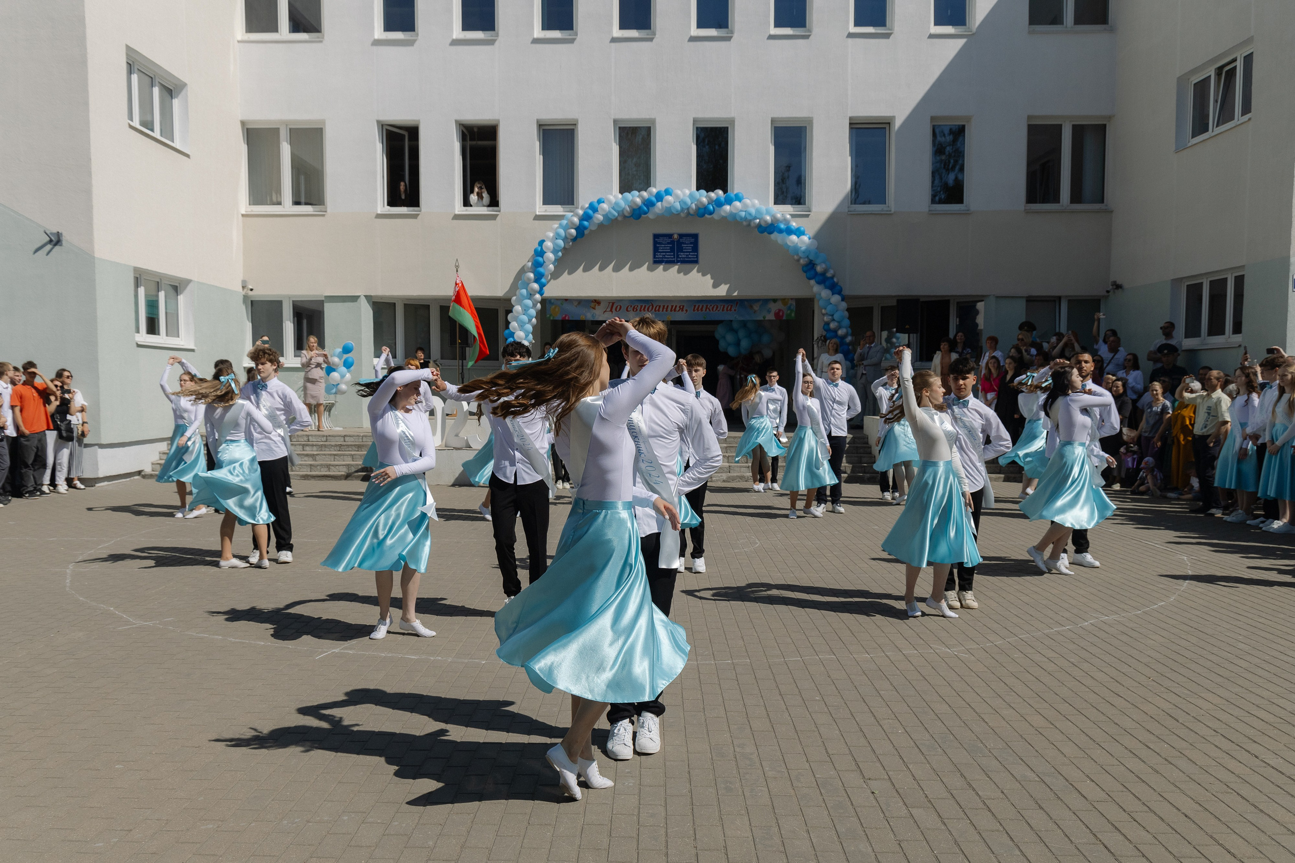 Последний звонок 2024. Свадебный фотограф в Минске/Беларуси Сергей Спиридонов