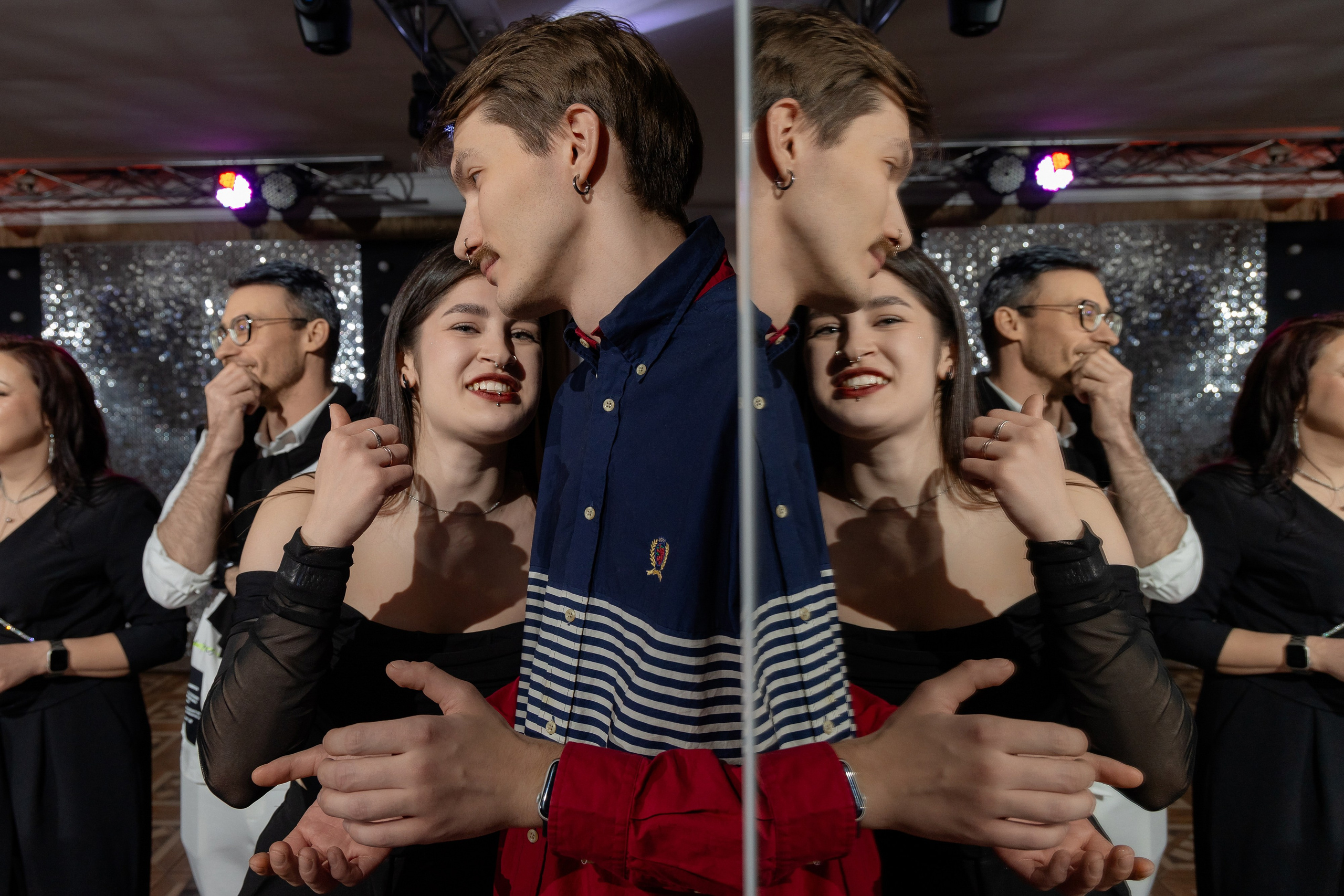 Корпоративная фотосъемка для кафе GARAGE | Новый год 2025 | Минск. Свадебный фотограф в Минске/Беларуси Сергей Спиридонов