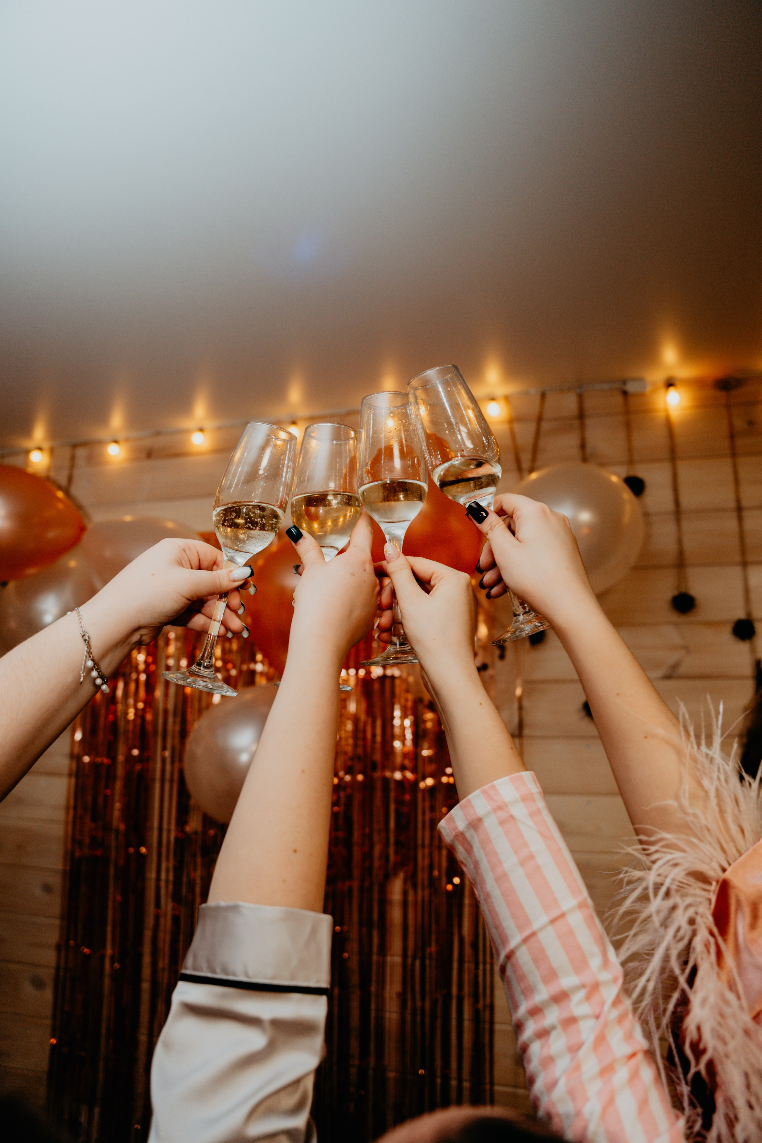 Девичник. Девчонки зажигалочки