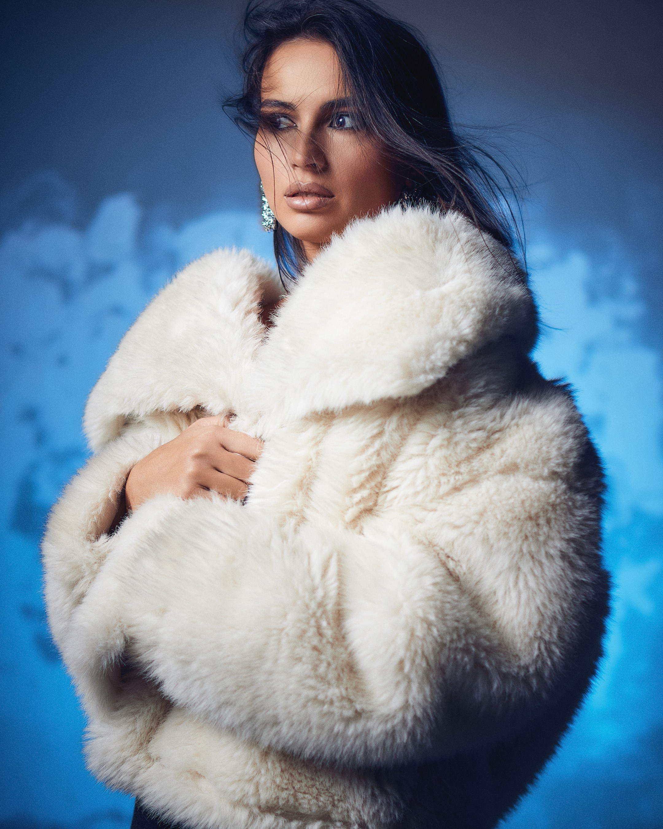 Сессия для журнала "Дорогое удовольствие". Стилист / продюсер съемки: Анна Добрынина. Визаж: Алёна Мирошниченко. Модель: Катя. Одежда: Силуэт. Фотосессия в Efimov Studio. Портретный фотограф во Владивостоке Сергей Ефимов. #СергейЕфимовФото