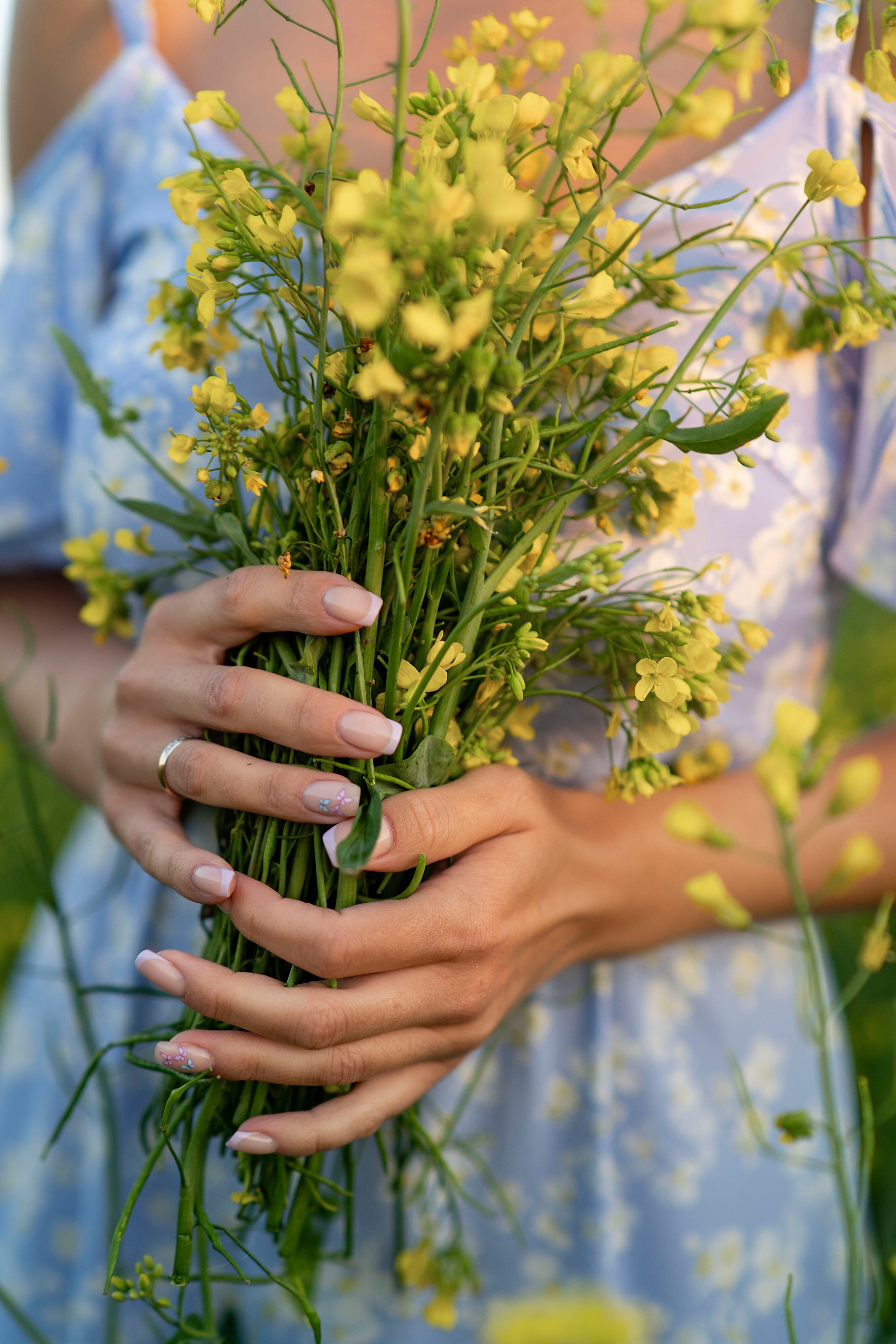 Александра. Главная