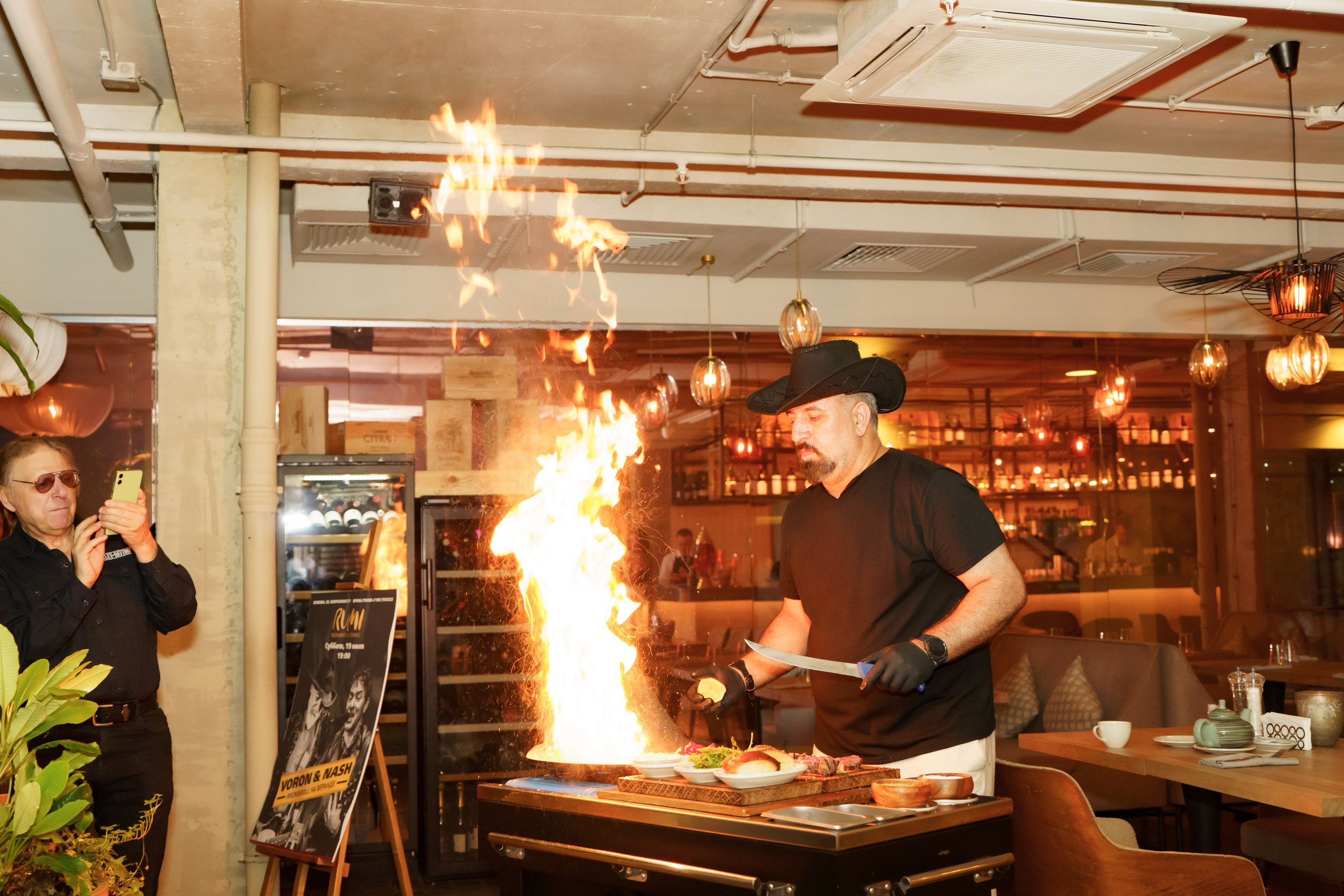 Voron&Nash dресторанt Rumi. Семейный и детский фотограф Зеленоград Кудашова Наиля