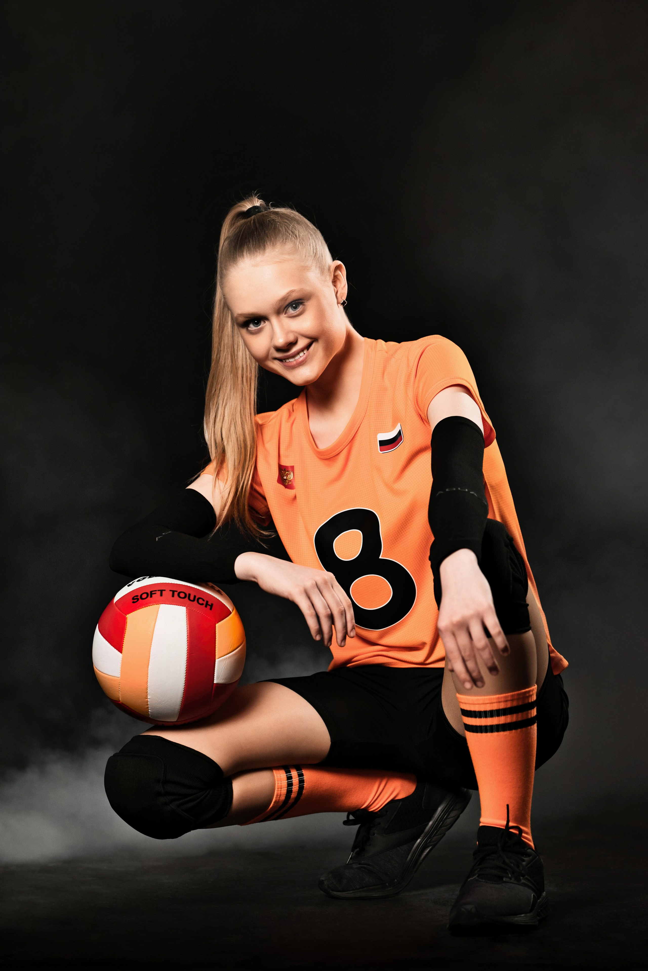 В волейбол играют настоящие красотки!. Фотограф Денис Кривопусков