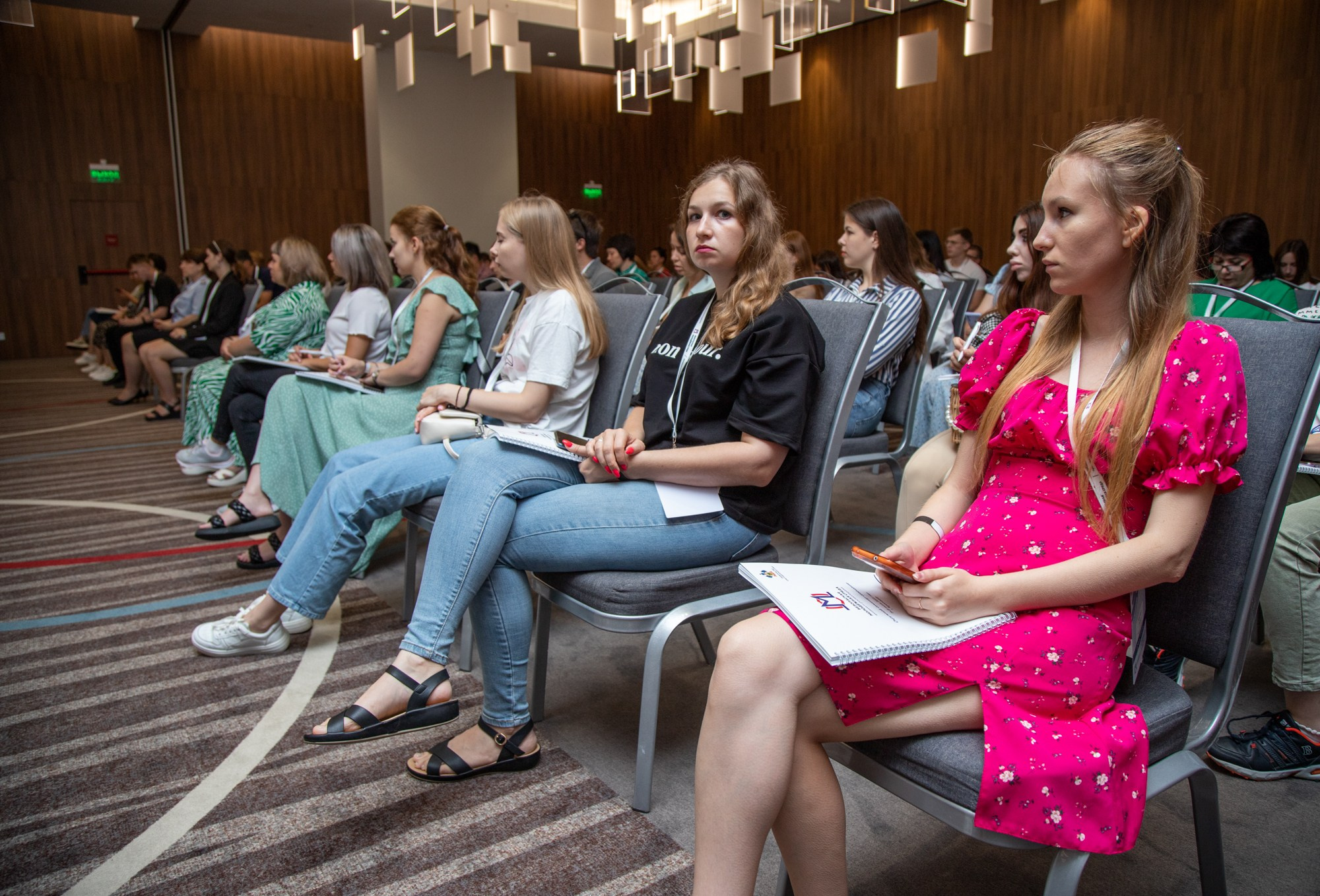 Семинар с «Росмолодёжь» в ЮФО. Репортажный, промышленный и маркетплейс-фотограф Дмитрий Чернат