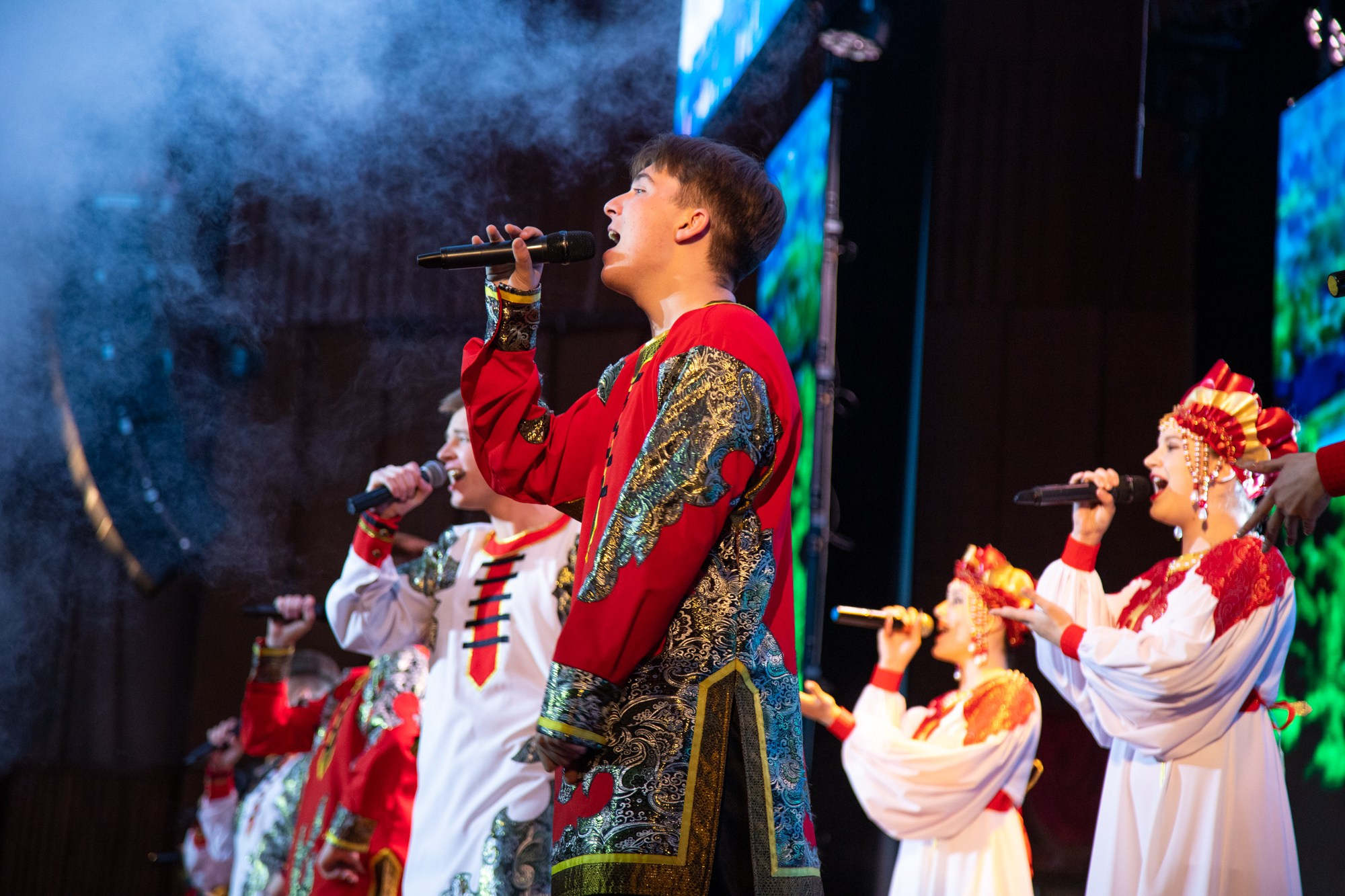 Гала-концерт «Студвесна на Кубани». Репортажный, промышленный и маркетплейс-фотограф Дмитрий Чернат