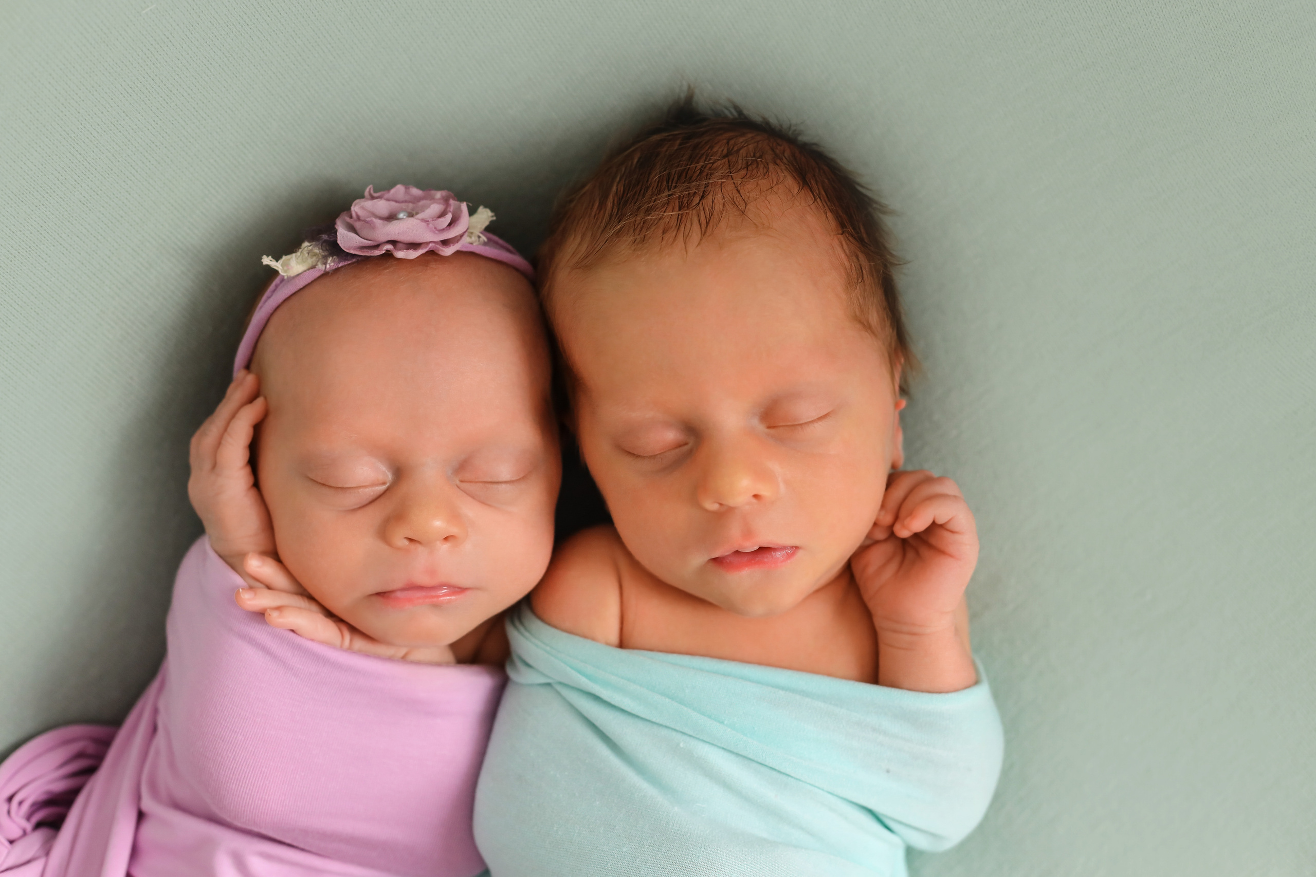 Арсений и Васислиса 16 дней. Семейный фотограф и фотограф новорожденных в Санкт-Петербурге Алина Фе