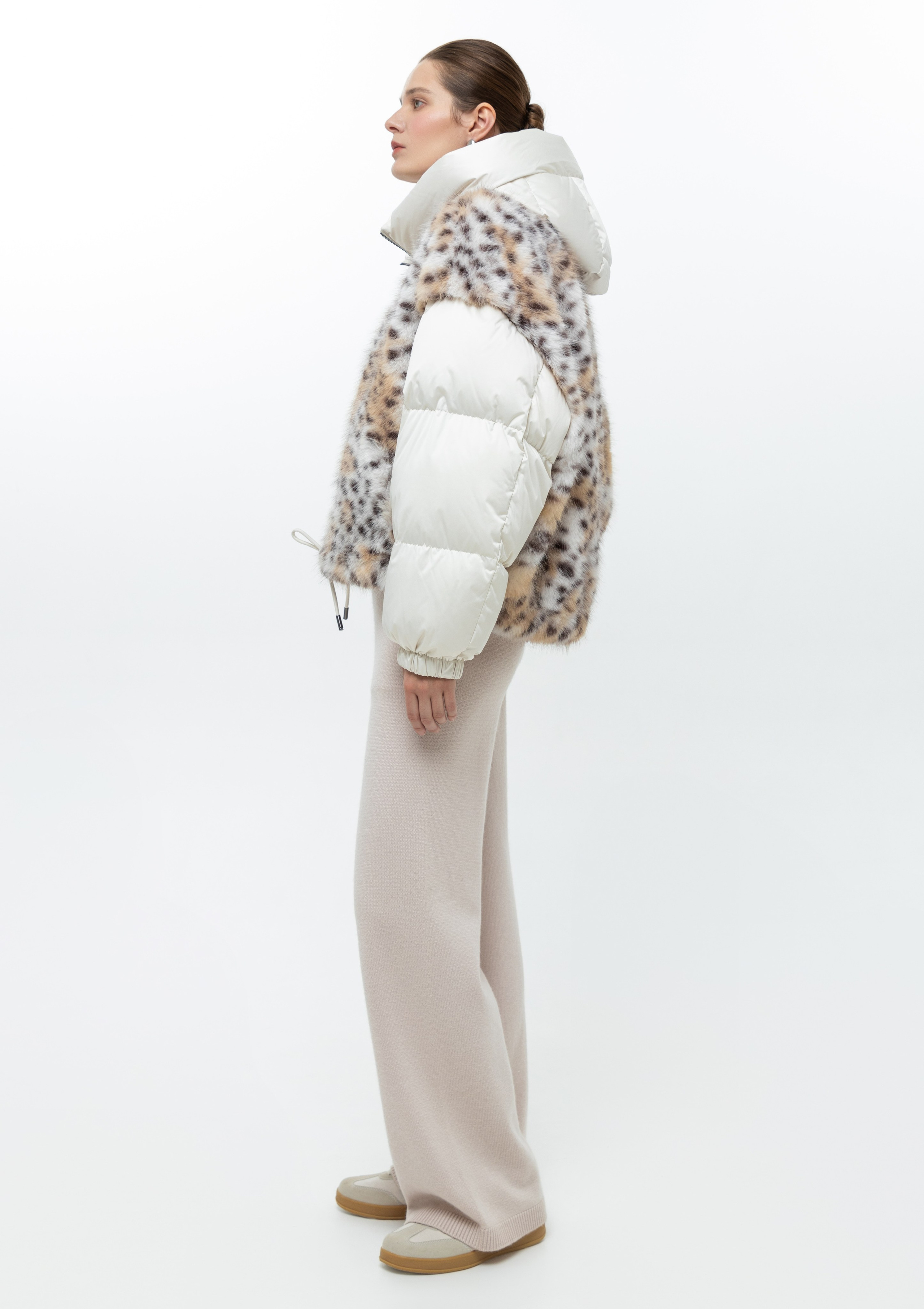 Каталог. Верхняя одежда + трикотаж бренда. 4ч,. Визажист для брендов, Фэшн продюсер Олеся Глушкова