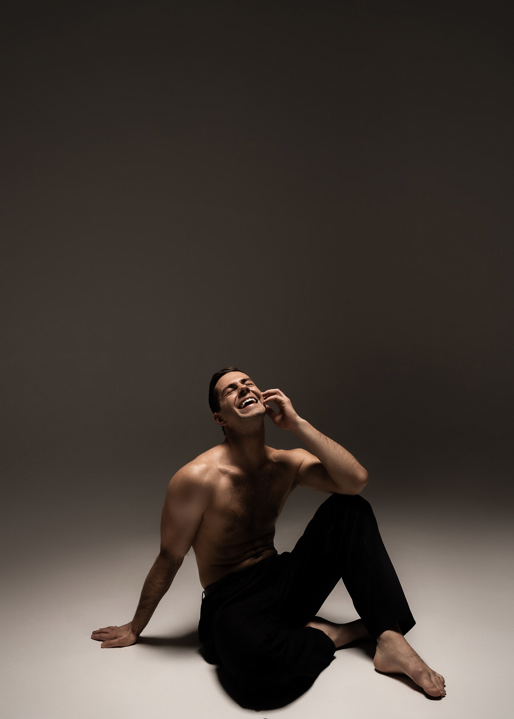 ДМИТРИЙ. Женский портрет