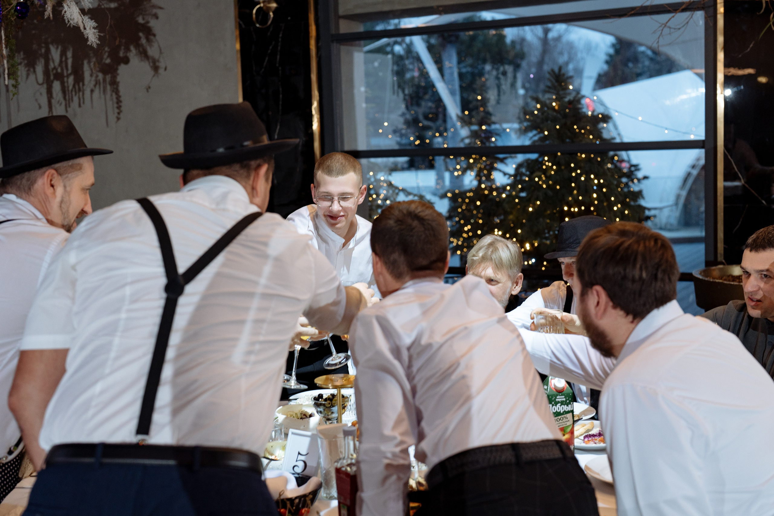 Альбион Тур