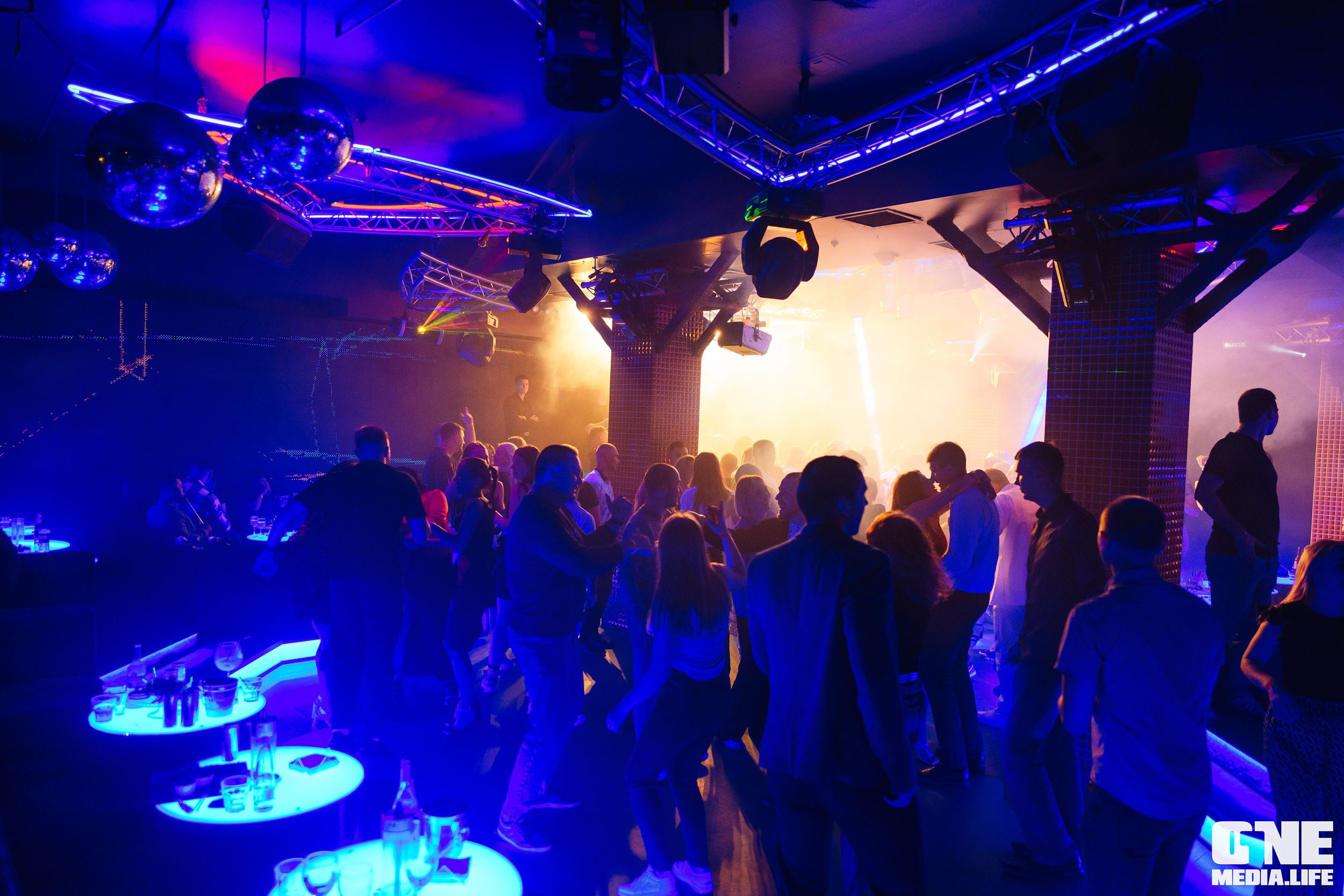 Фоторепортаж из РК Планета. One Media Life: фоторепортажи, фотоотчеты с мероприятий и заведений