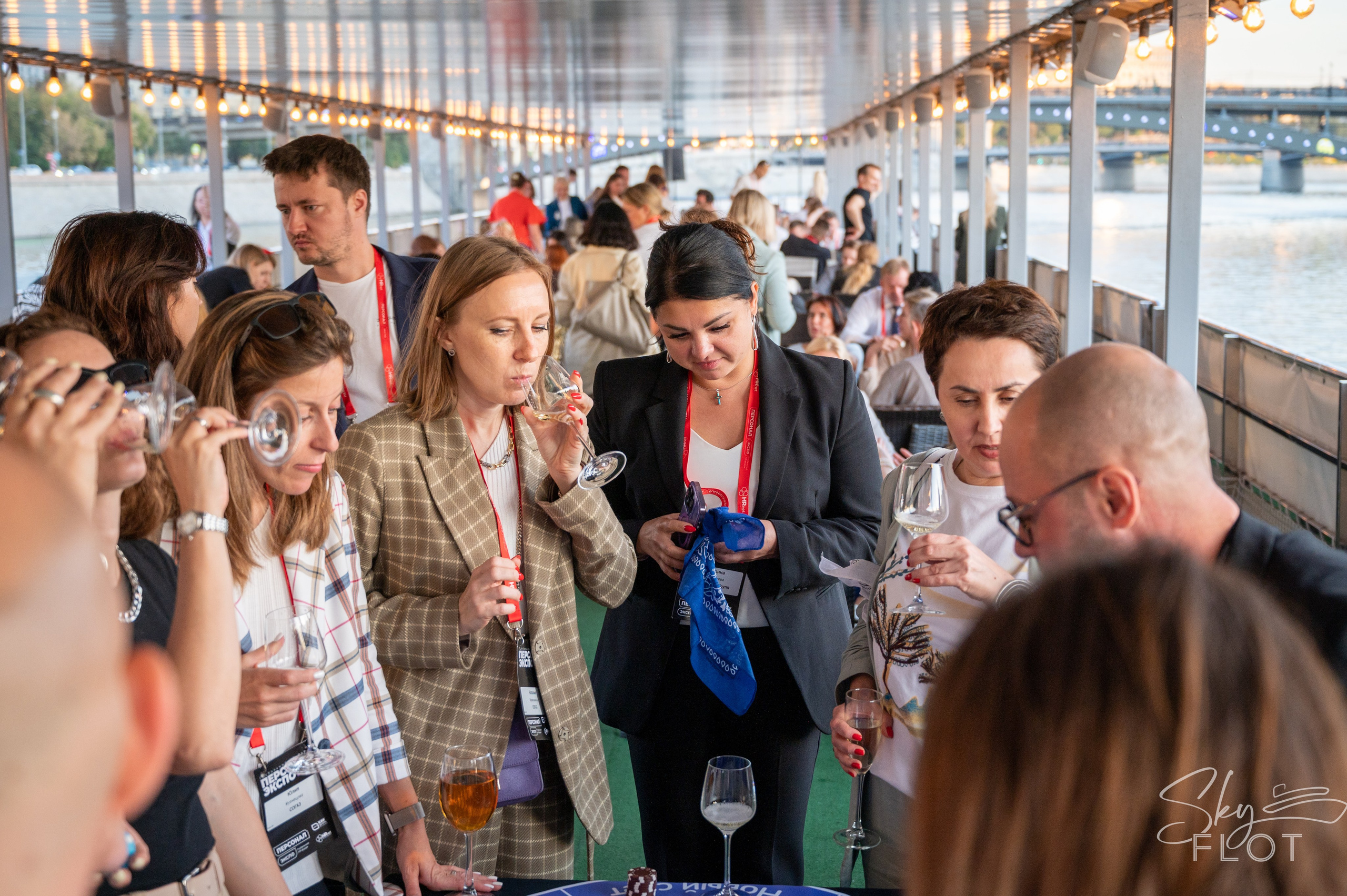 Персонал экспо. Фотограф Мария