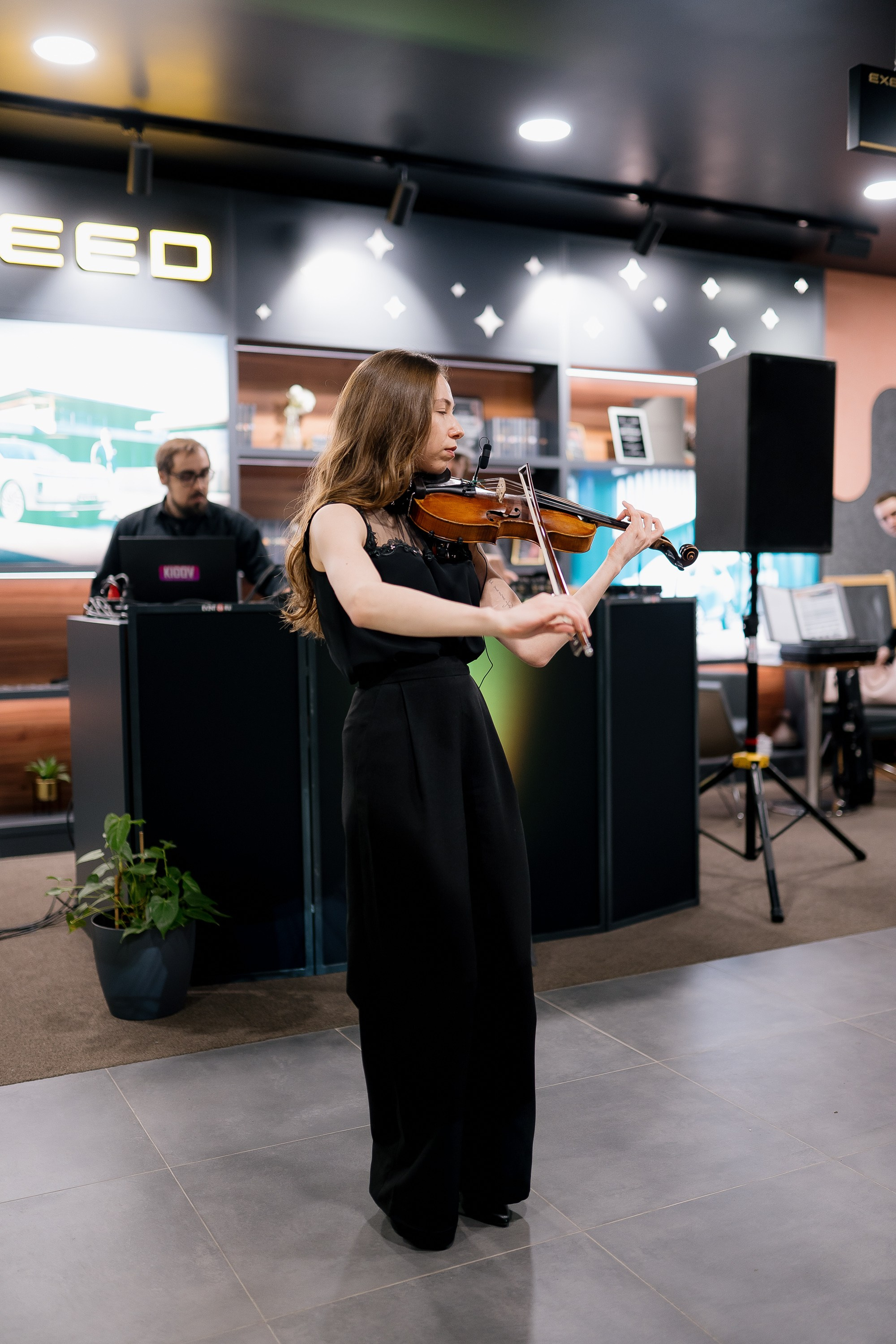 Презентация Exlantix ET. Сергей Кошкин. Репортажная и ивент-фотография в Сургуте