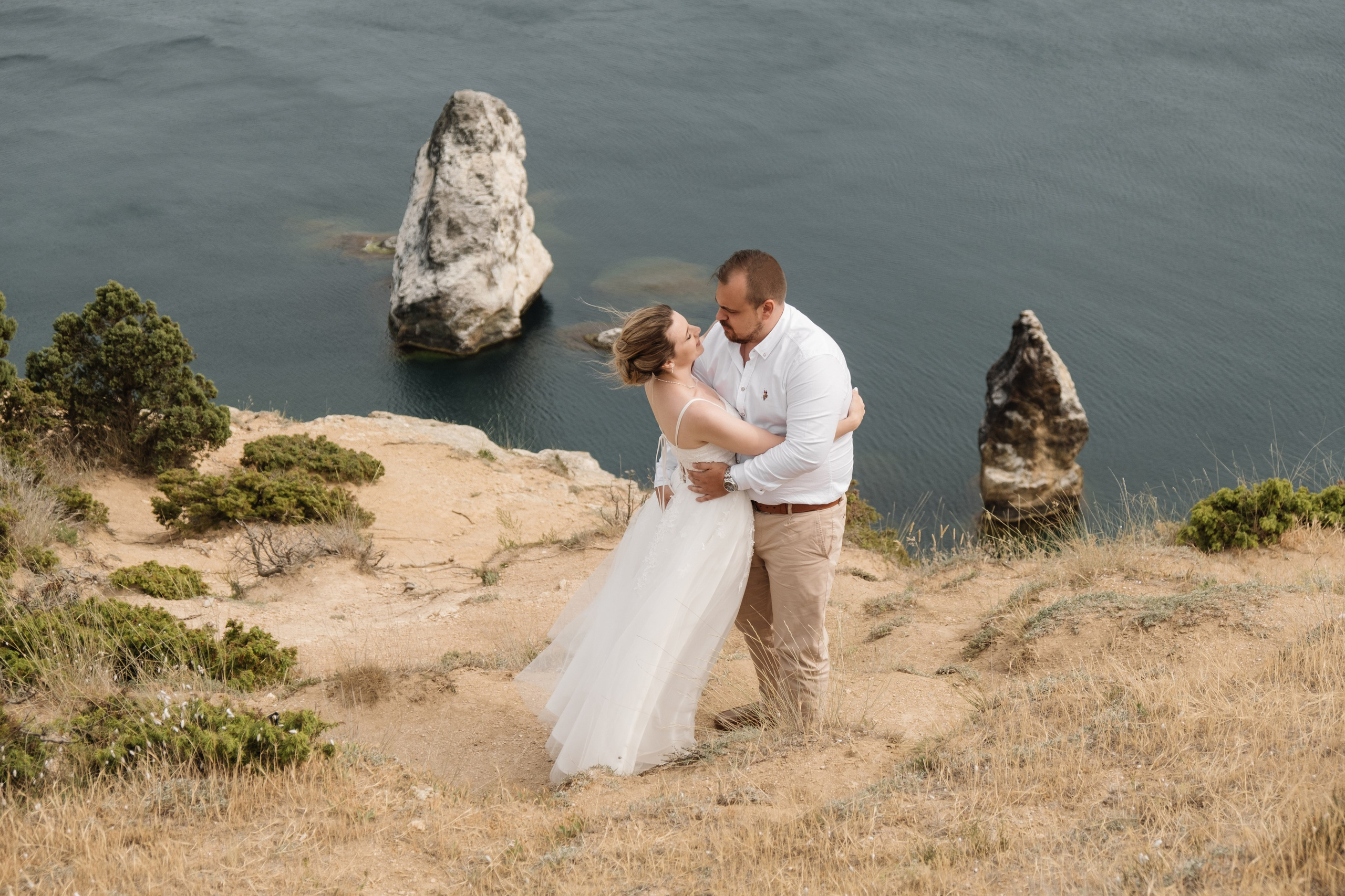 А+А (ЗАГС, Херсонес, Фиолент). Профессиональная фотосъемка в Крыму. Натуральные эмоции и живые кадры. Забронируйте дату прямо сейчас!