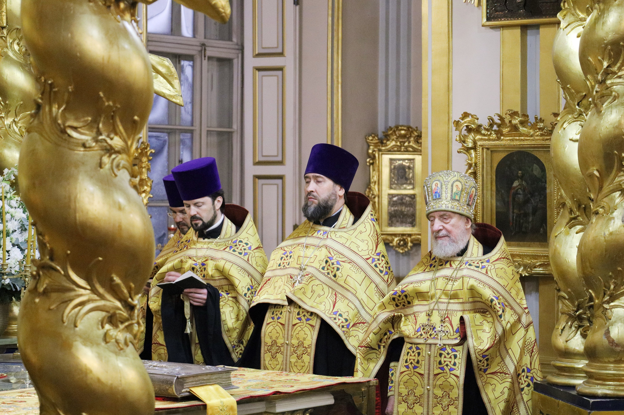 СЛУЖЕНИЕ В КАНУН ДНЯ ПАМЯТИ СВЯТИТЕЛЯ НИКОЛАЯ ЧУДОТВОРЦА. НИКОЛО-БОГОЯВЛЕНСКИЙ МОРСКОЙ СОБОР