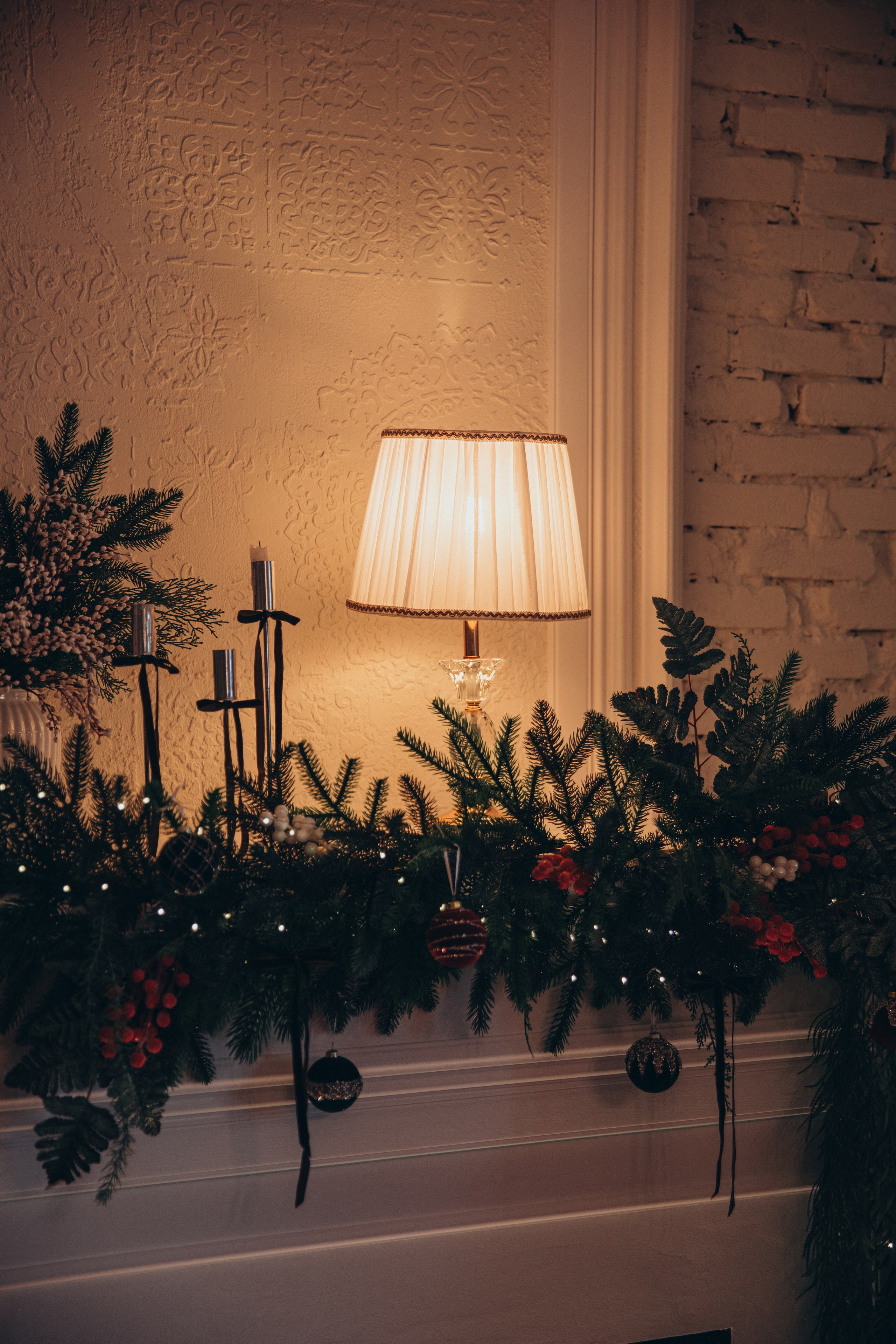 ЗАЛ «Каминная». Фотостудия в Мариуполе «Берлога»