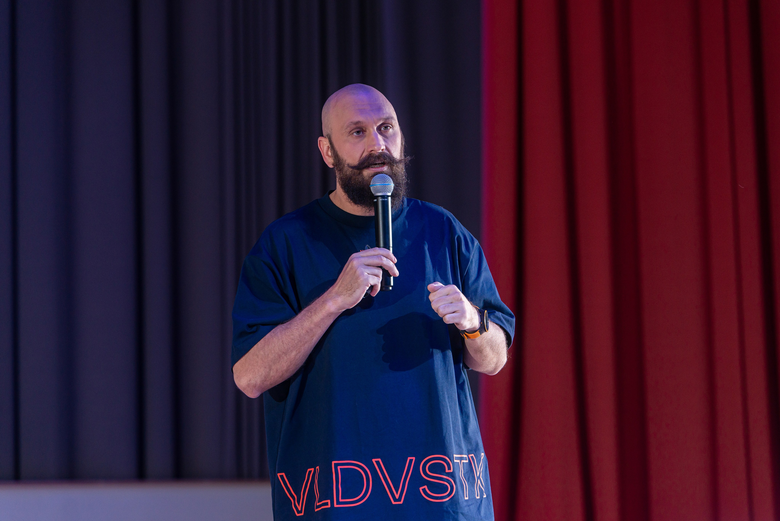 Репортажная съёмка Гала-форума дизайнеров RIW 24. Репортажный и персональный фотограф в Москве