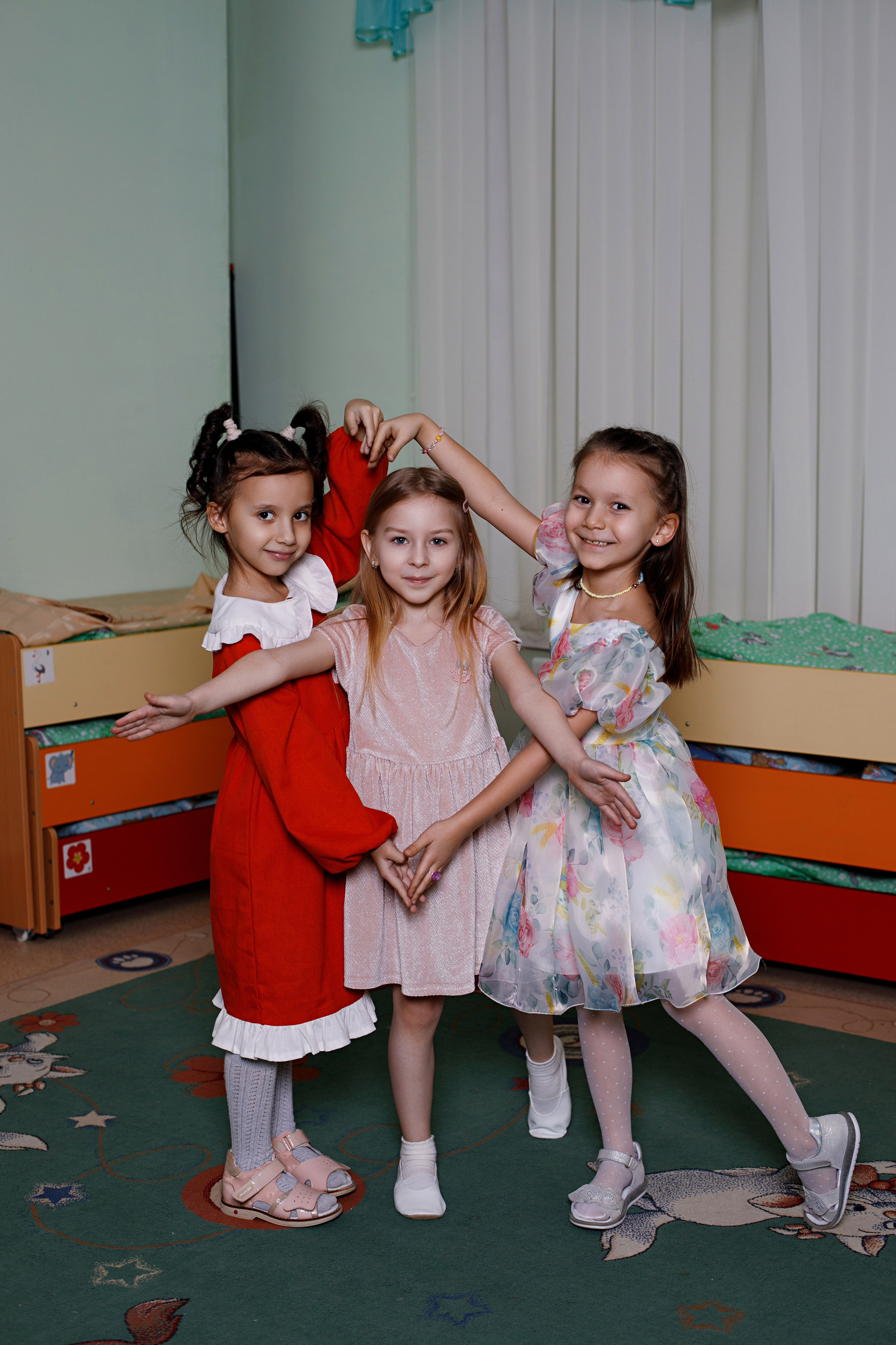 САДИК. Семейный фотограф в Москве выпускные альбомы Клюковская Надежда