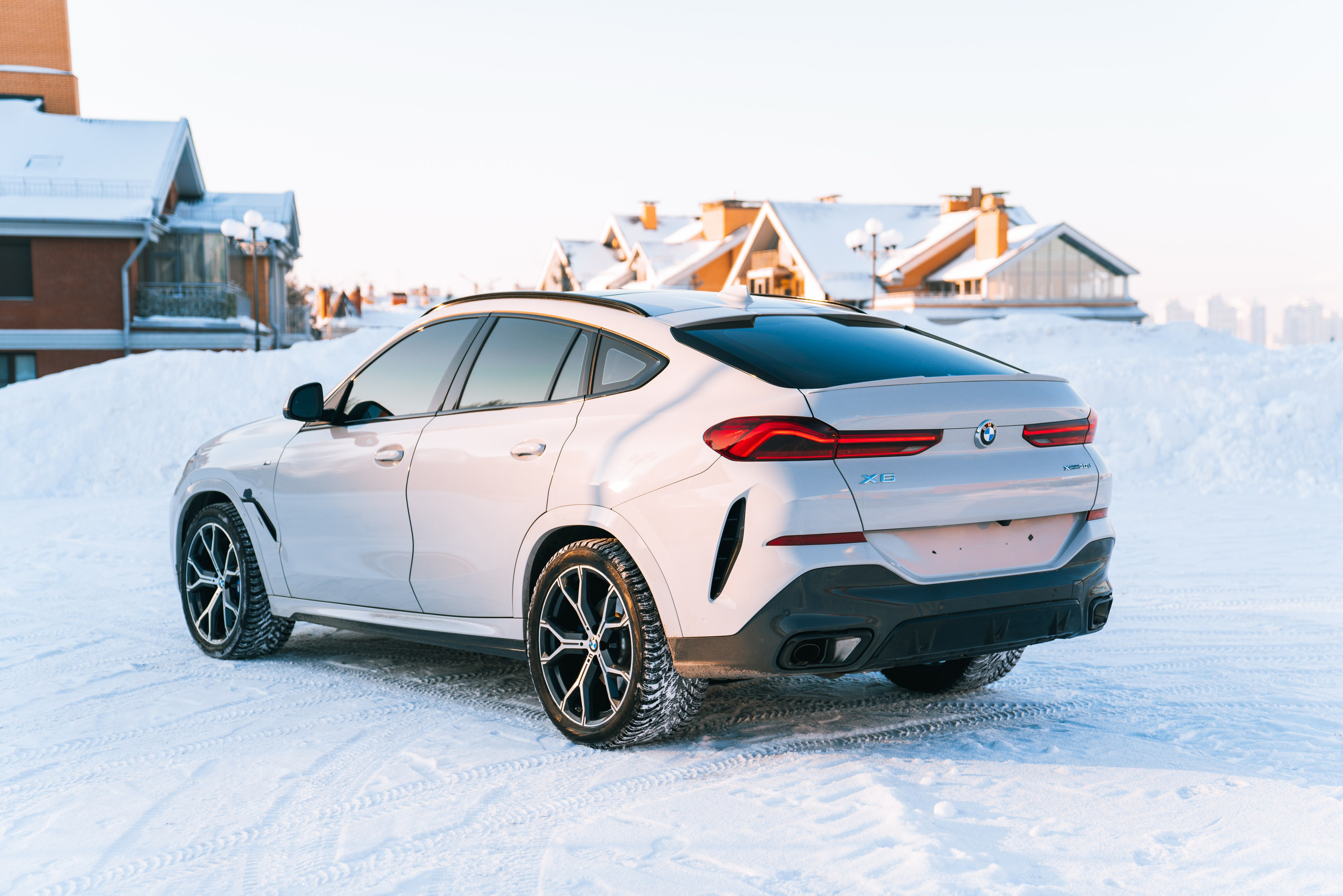 BMW X6 30d X-Drive. Идеальные портреты для соцсетей — Фотограф Ленар