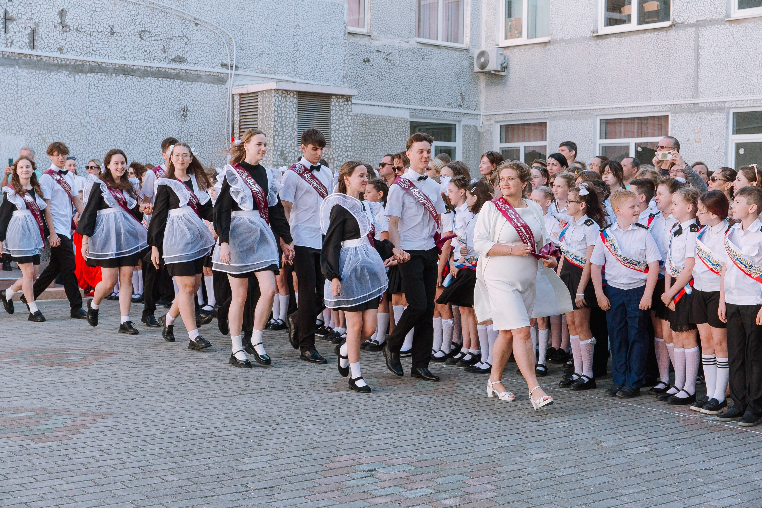 11 класс 33 школа. Выпускные альбомы Натальи Бутко: Новороссийск, Анапа, Геленджик