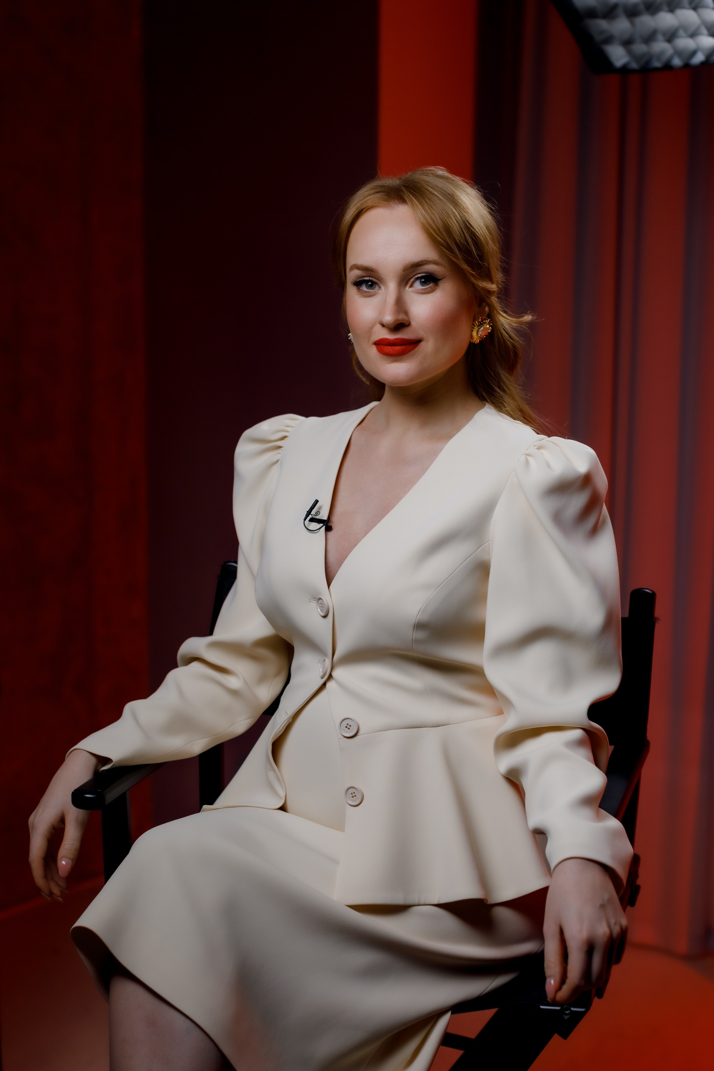 Backstage. Destination wedding photographer Mary Korenchuk