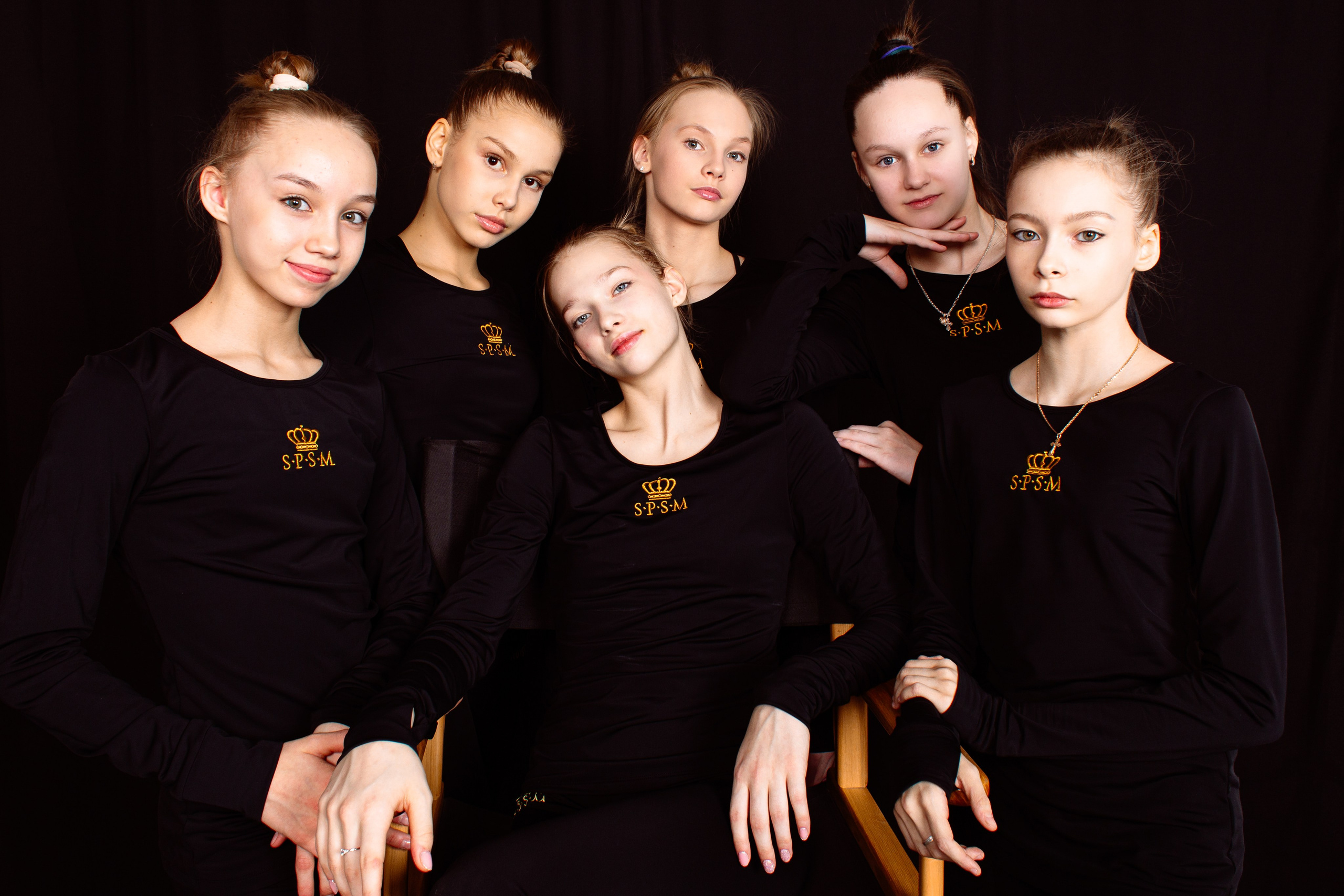 Фотографии Спортсменок в студии. Гимнастки сборной России фото. Групповое фото в Нижнем Новгороде.