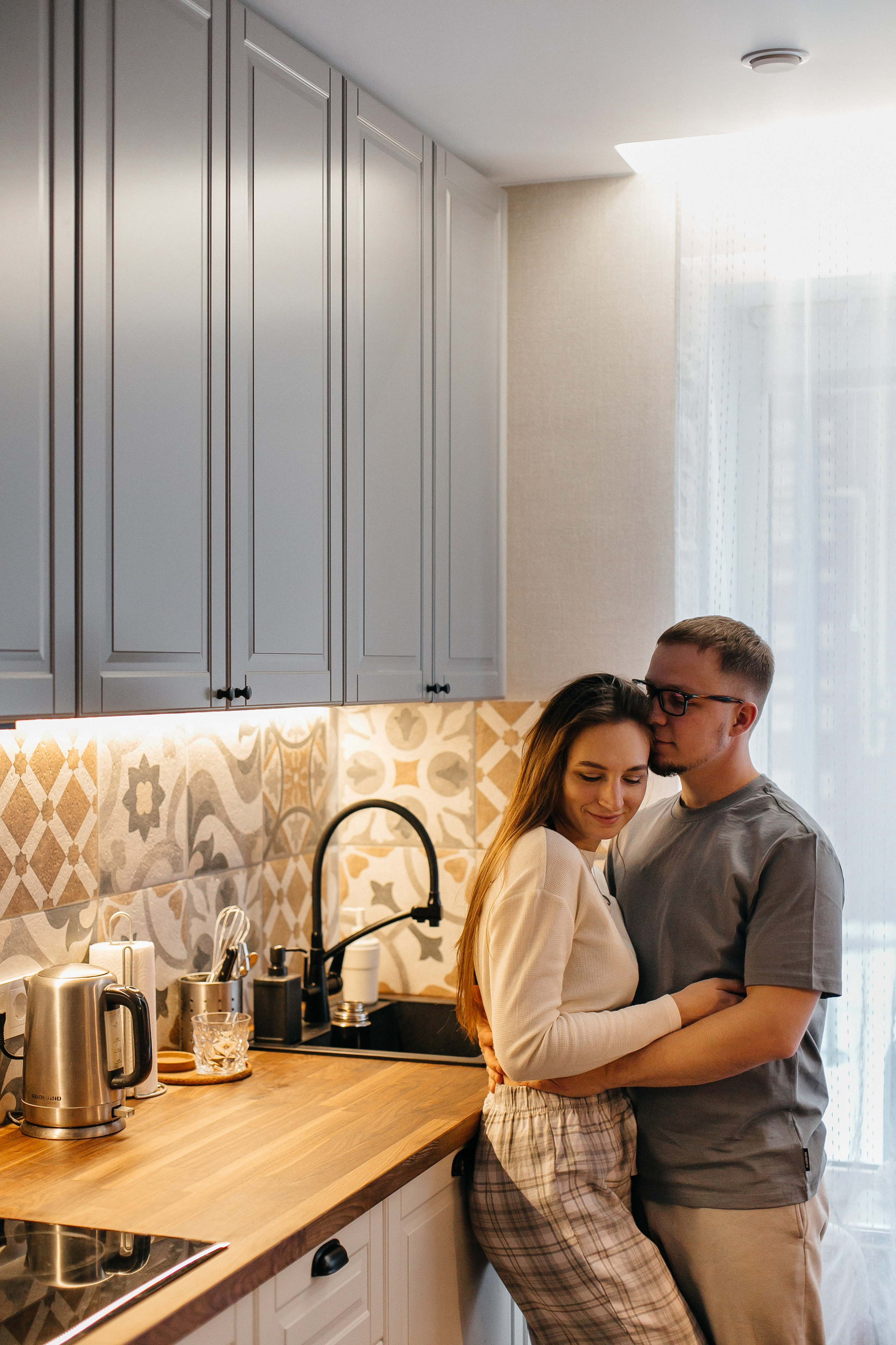 Где-то снежные дремлют метели, В ожидании праздничных чудес. Душевный фотограф Ваших самых ярких событий Марина Погребняк