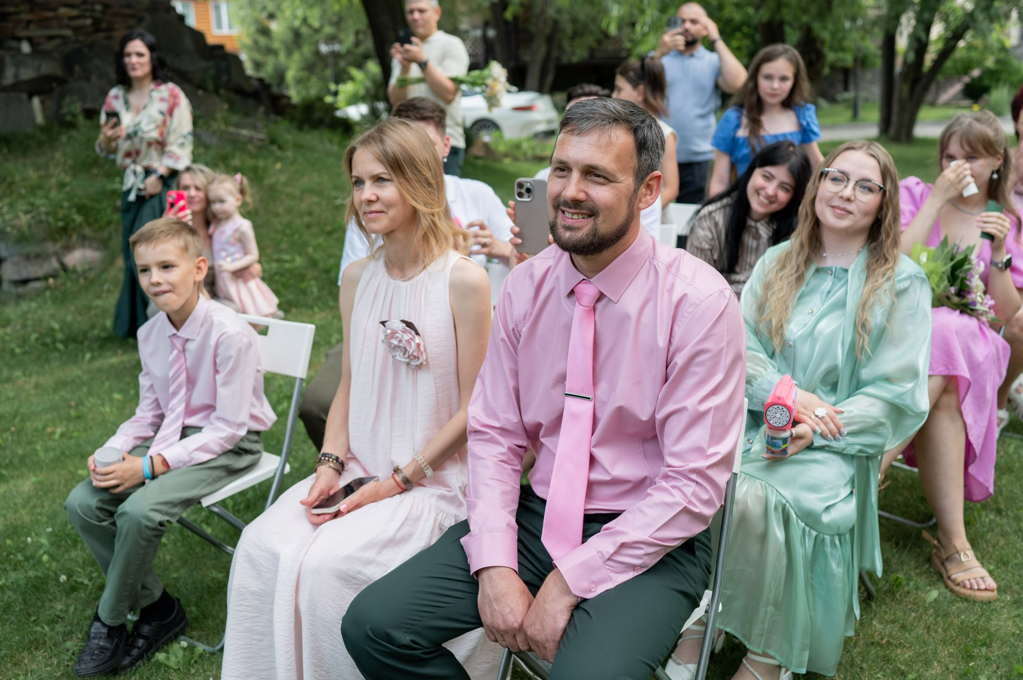 Влад и Кристина, камерная свадьба творческих ребят. Свадебный и портретный фотограф в Омске Матвей Краузе