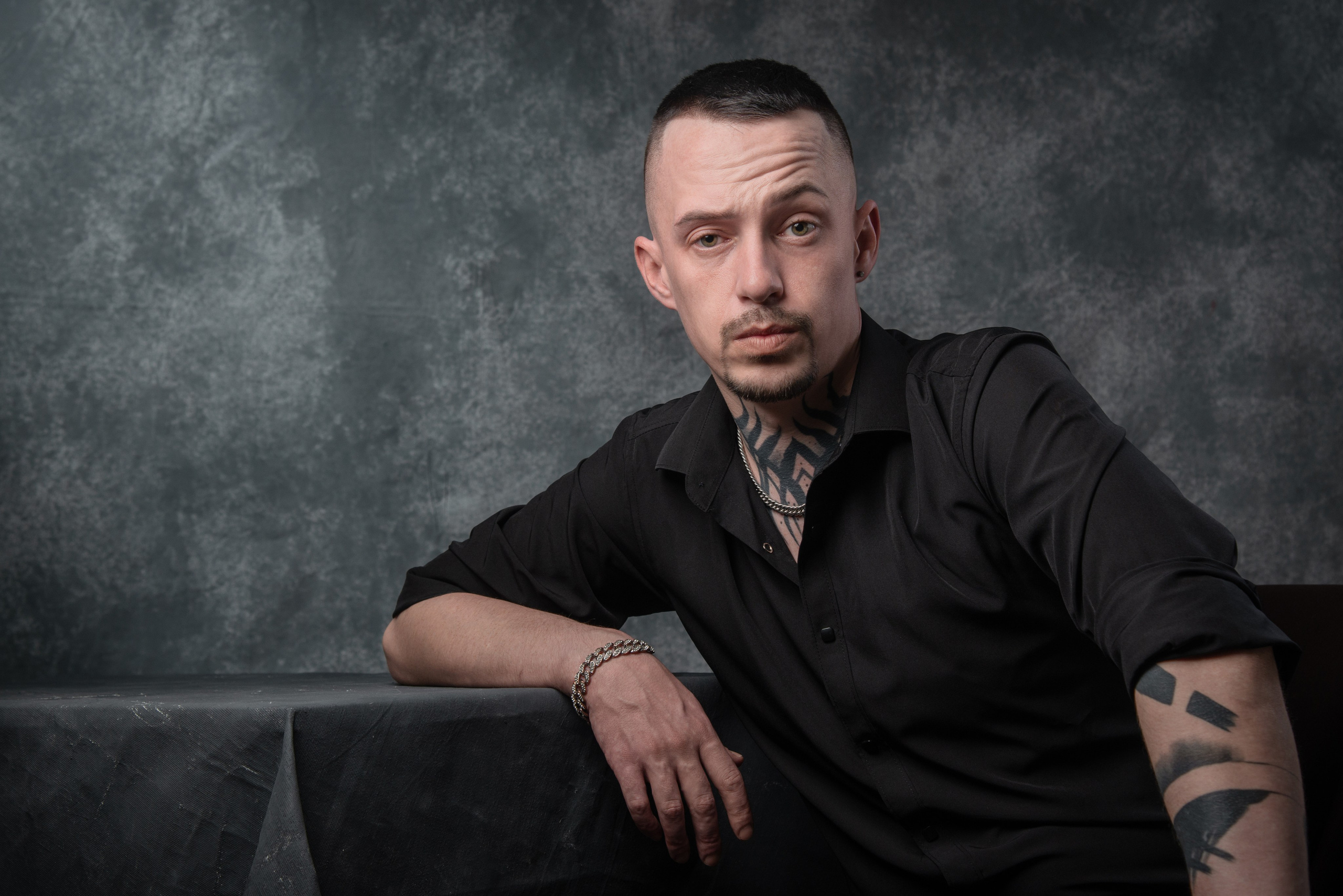 Портретная мужская фотосессия. Свадебный и портретный фотограф в Омске Матвей Краузе