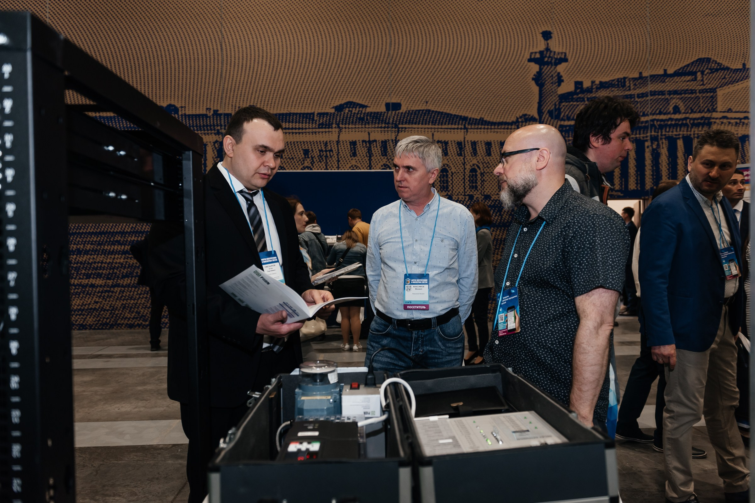 Репортажная съёмка на форуме ЭТМ. Свадебный фотограф в Санкт-Петербурге Венера Ахметова
