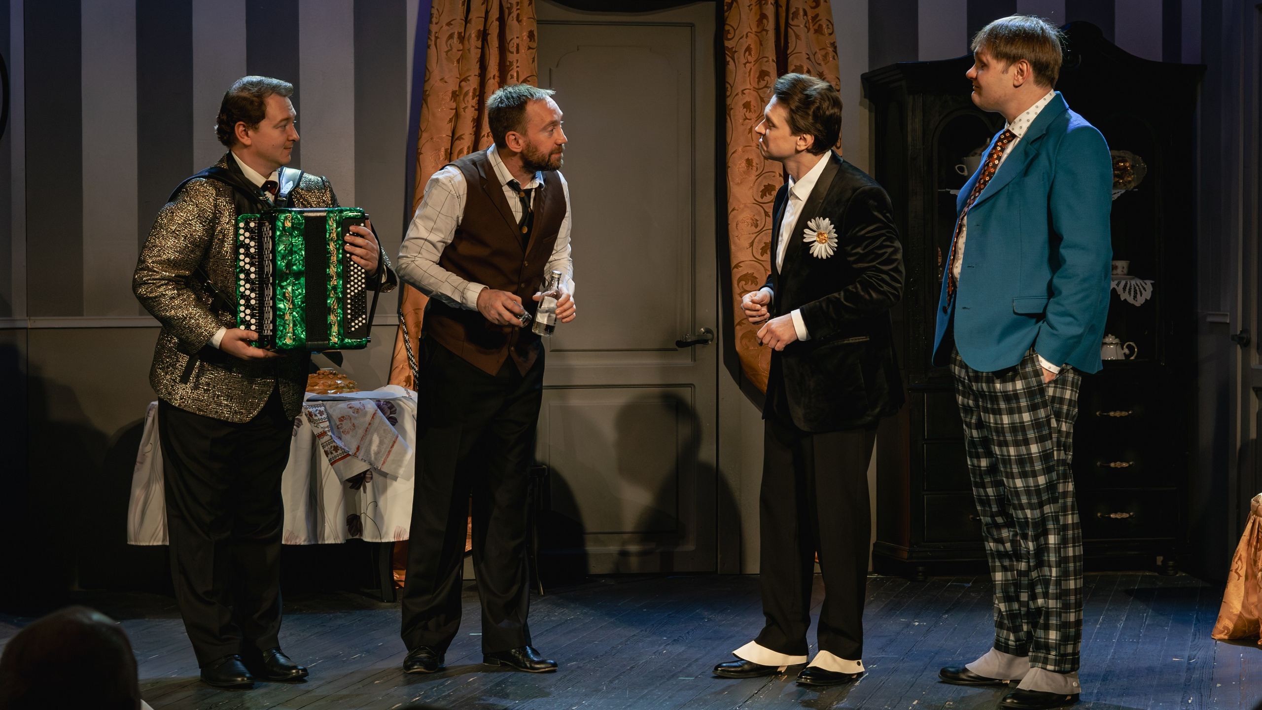 Театр Юного Зрителя «Две свадьбы». Фотограф Марк Файзулин