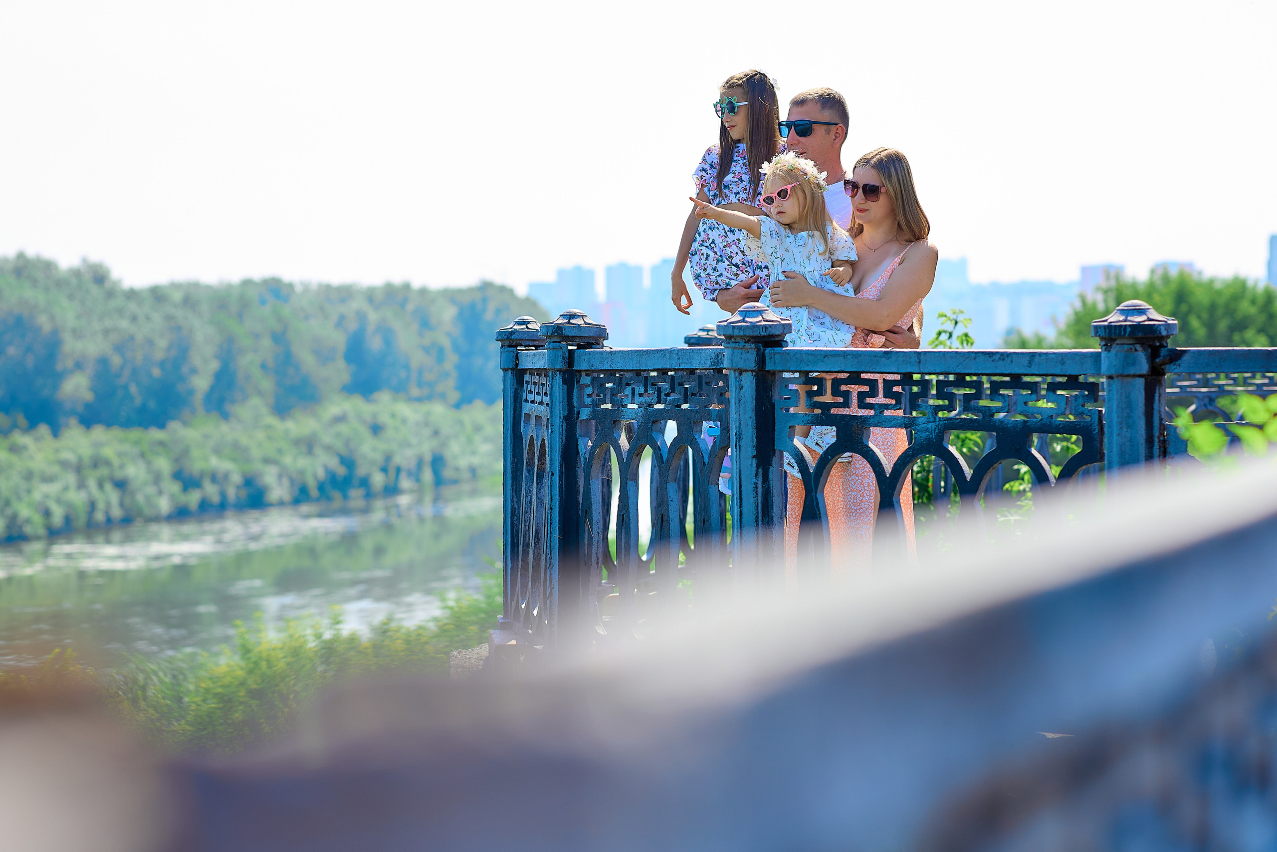 Летняя семейная фотосессия на улице. Любовь Гальцова — свадебный, семейный, детский фотограф в городе Кемерово и Кемеровской области