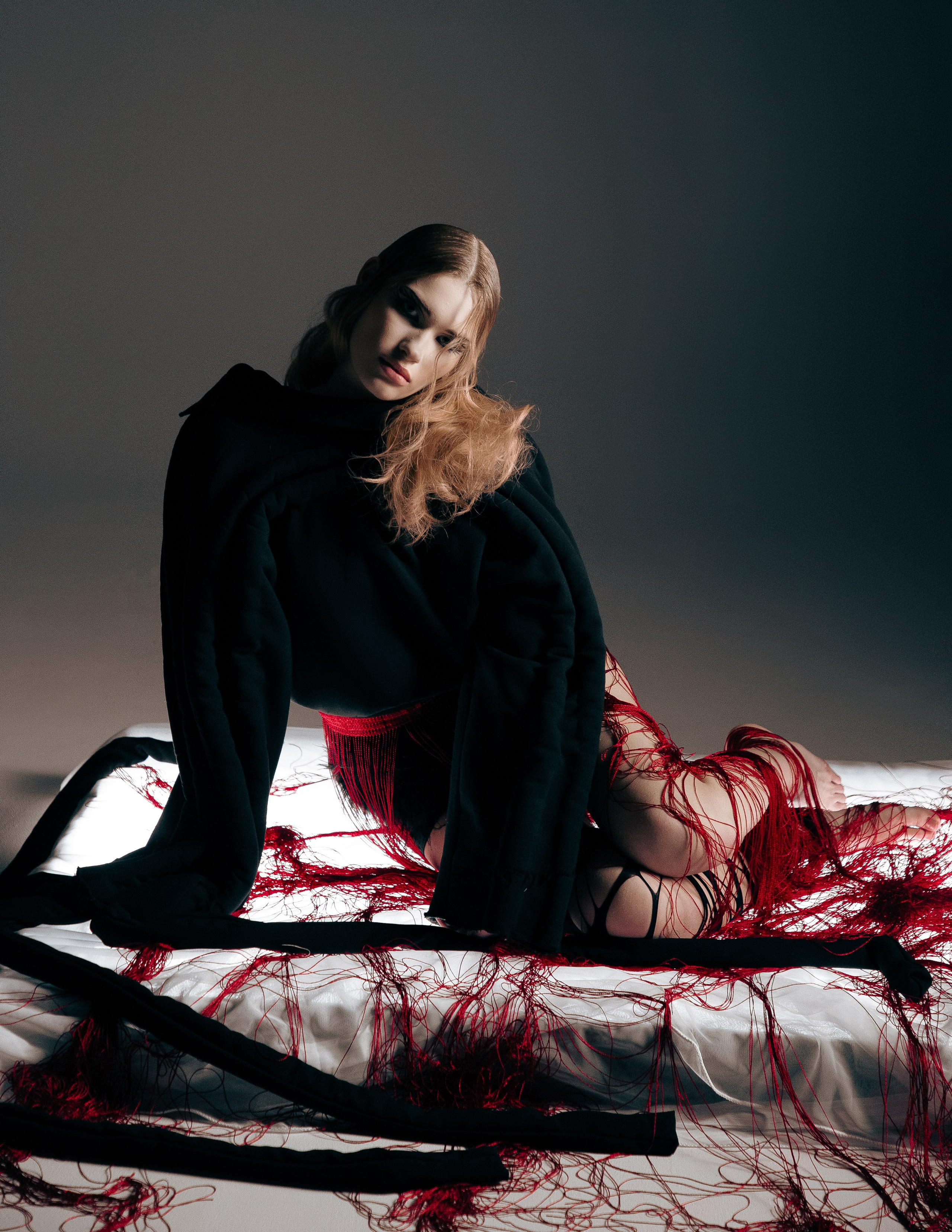 Красная линия | The Red Line. Портретный и репортажный фотограф в Астане Роман Григоров