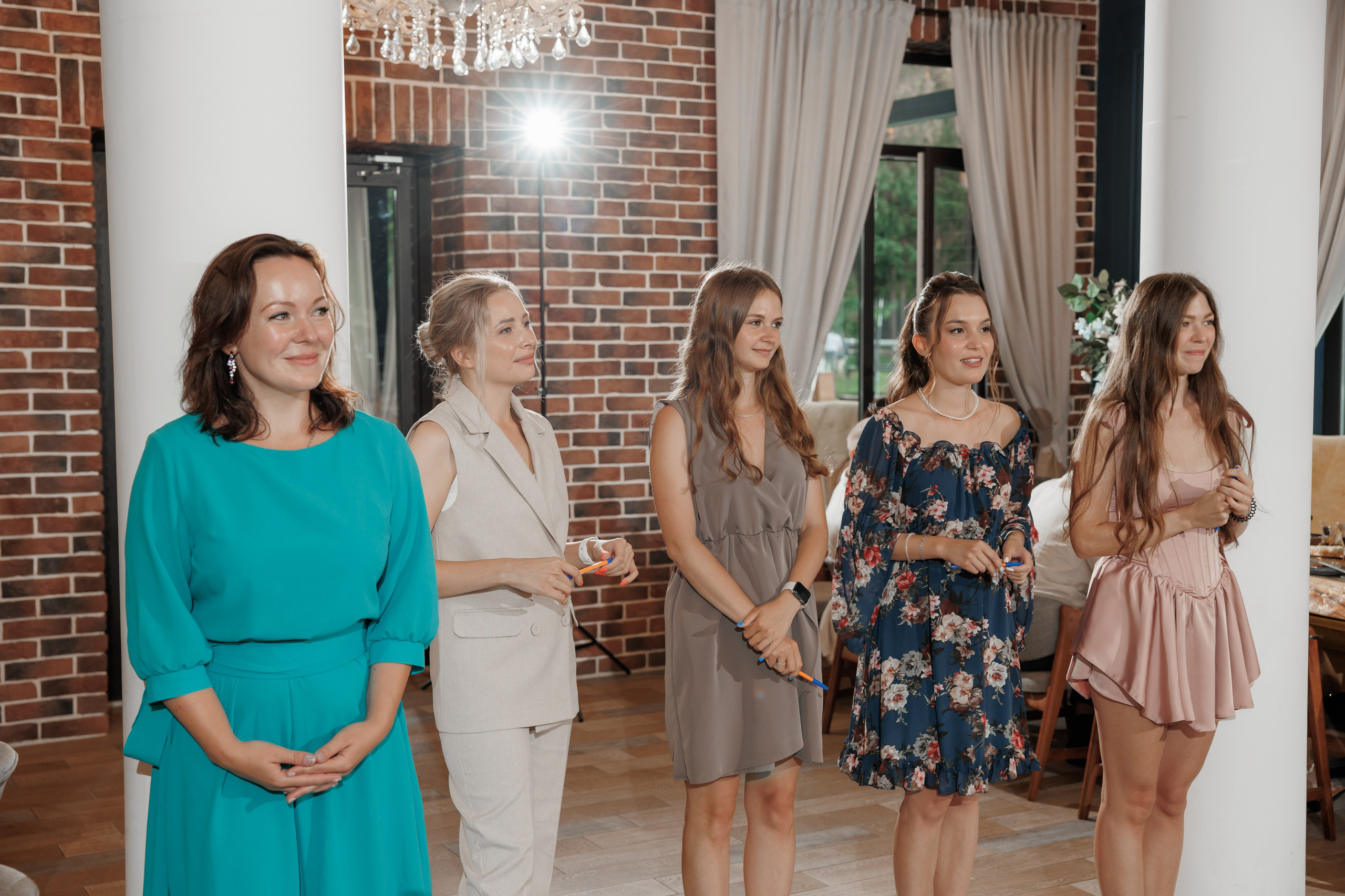 Полина и Дмитрий, загородный клуб «Барин», ЗАГС в г. Пушкино. Свадебный и репортажный фотограф (Москва, Королев и другие)