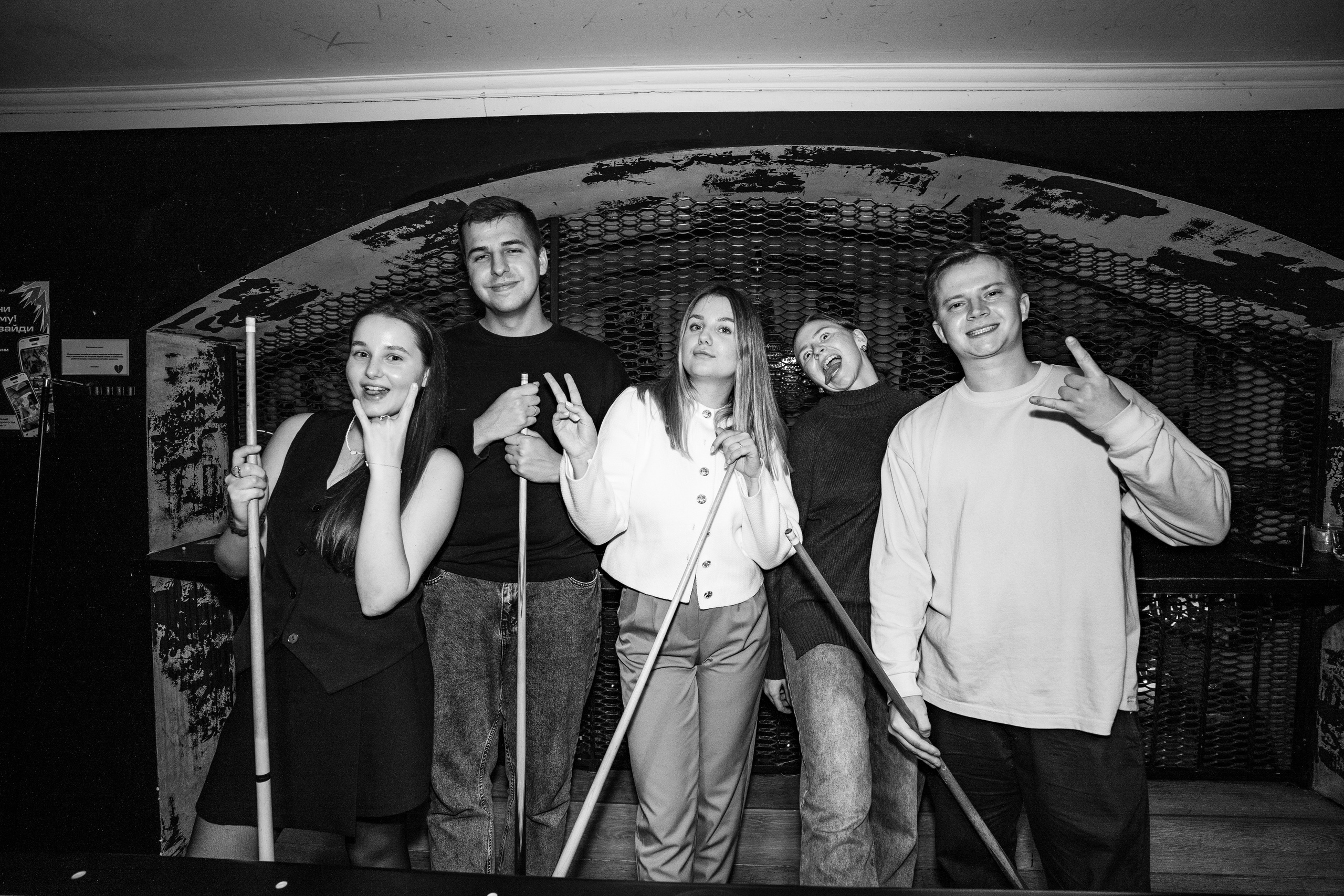 Из Сибири с любовью. Бар разбитых сердец. Концертный и репортажный фотограф в Санкт-Петербурге Слава Пахомов