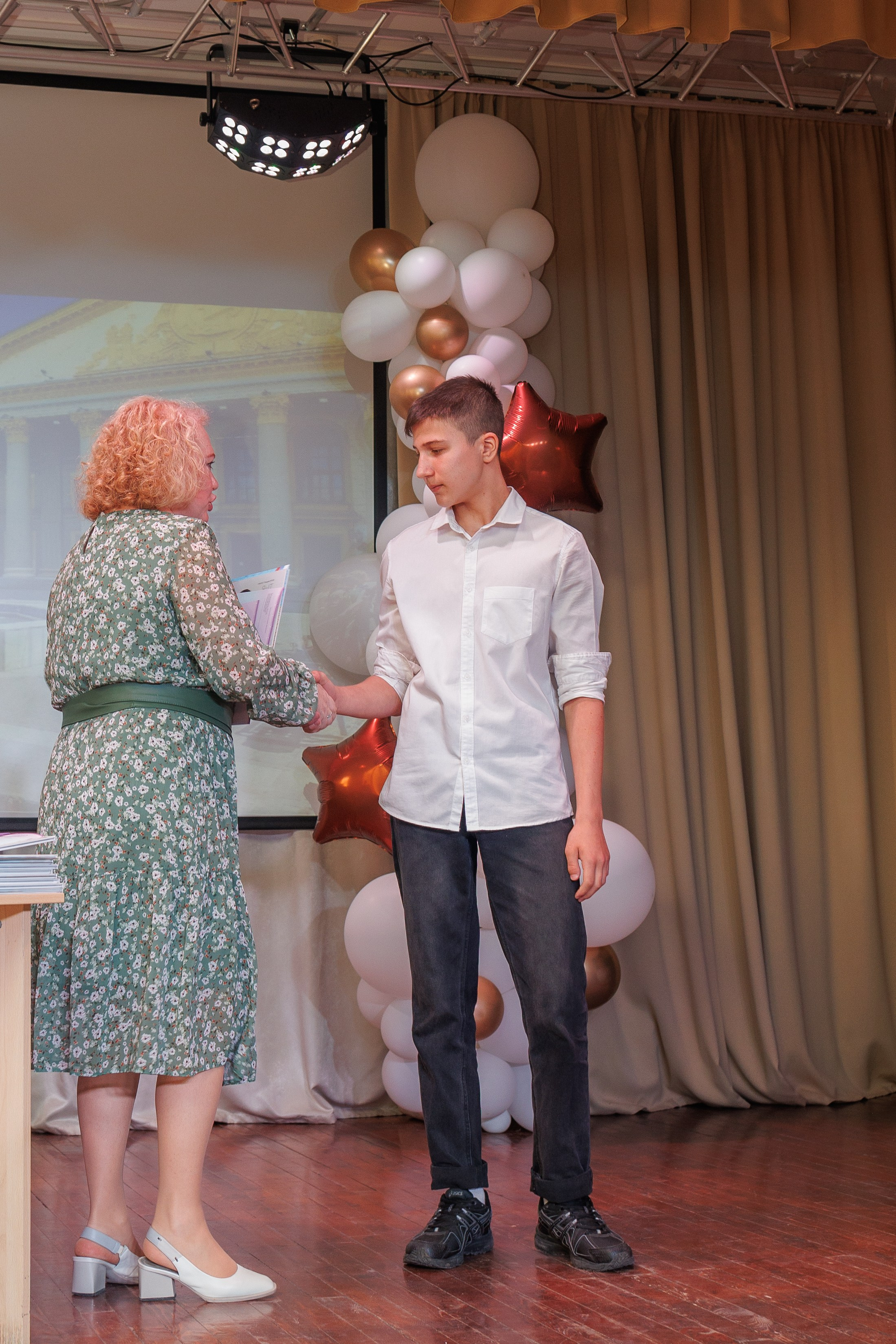 Вручение аттестатов. Свадебный и семейный фотограф в Новосибирске Ирина Дорошкова