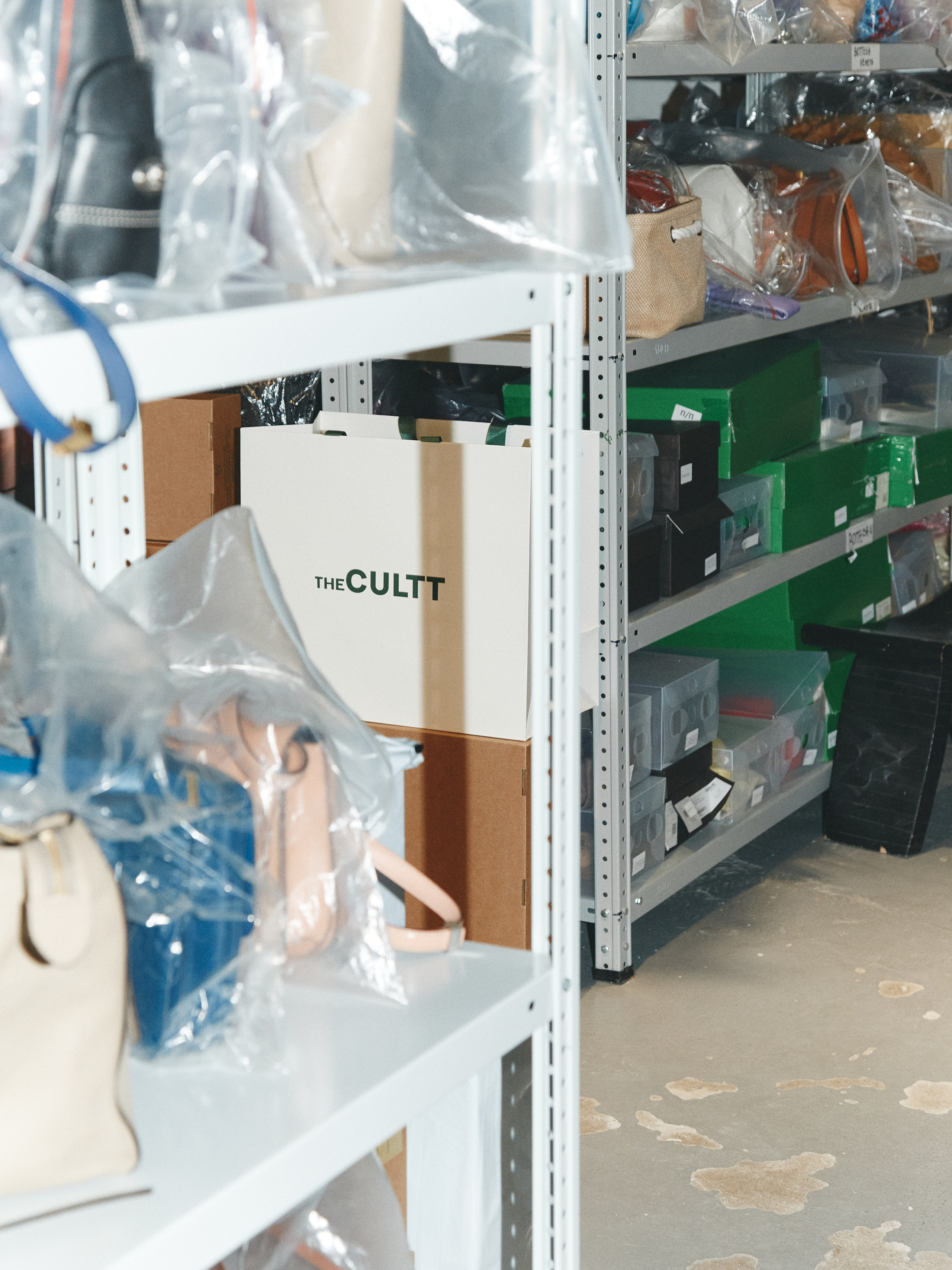 CHAIKA x THE CULTT working girl. Photographer Daria Ilkevich