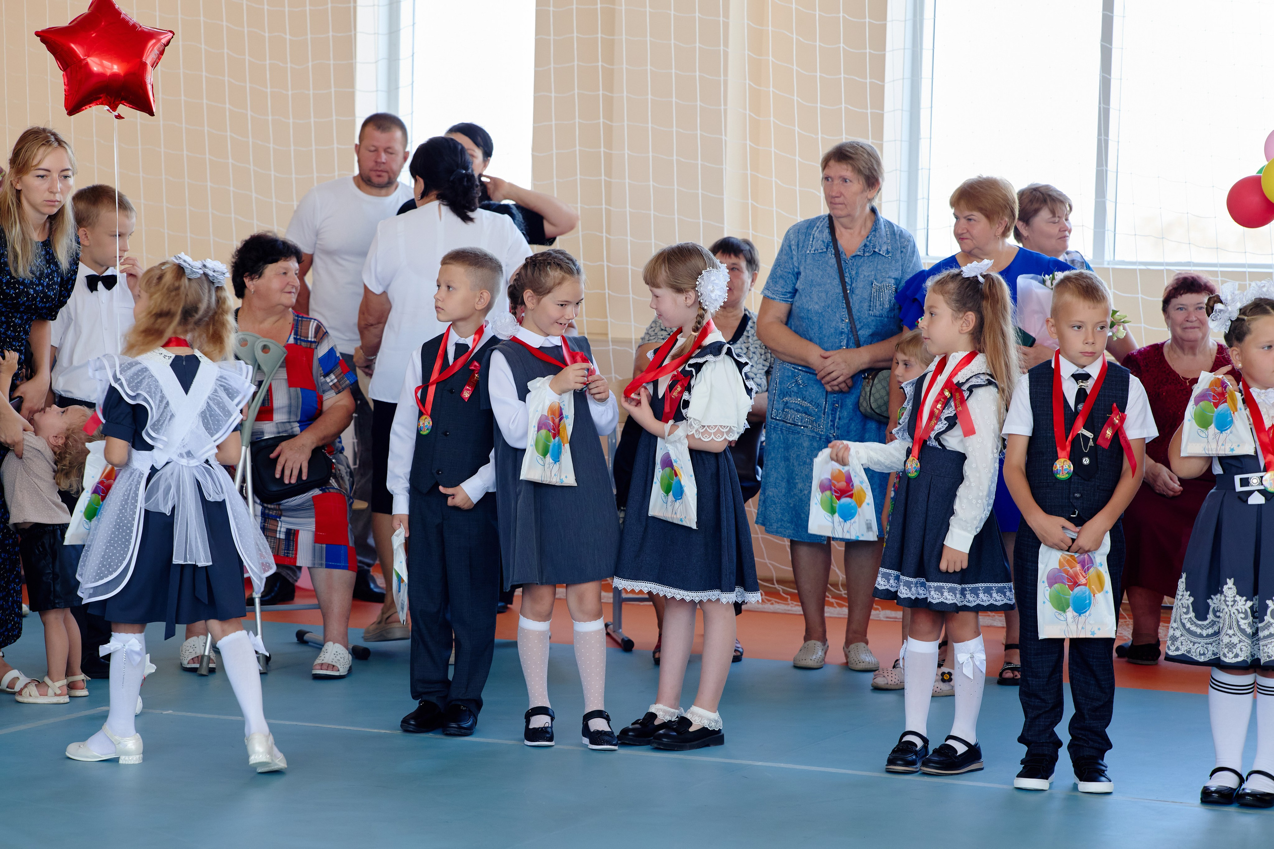 Съемка на 1 сентября. Фотограф Выпускные альбомы Таганрог Сергей Коробченко