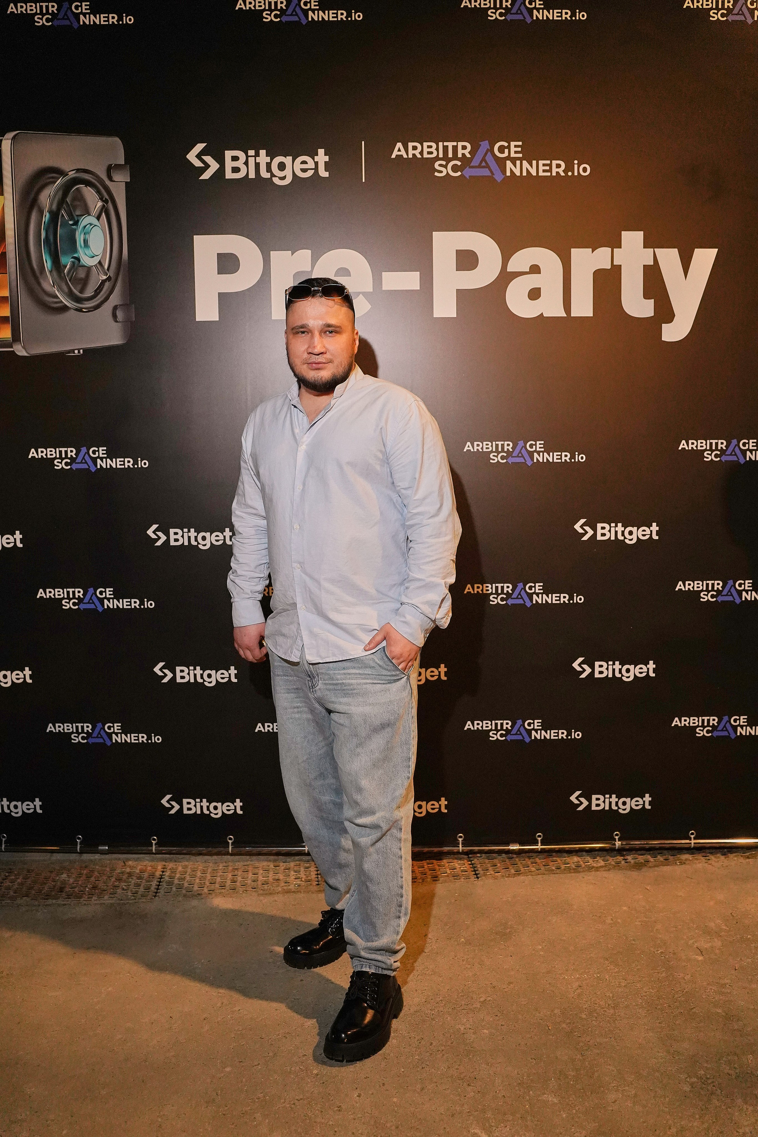 Bitget. Фотограф